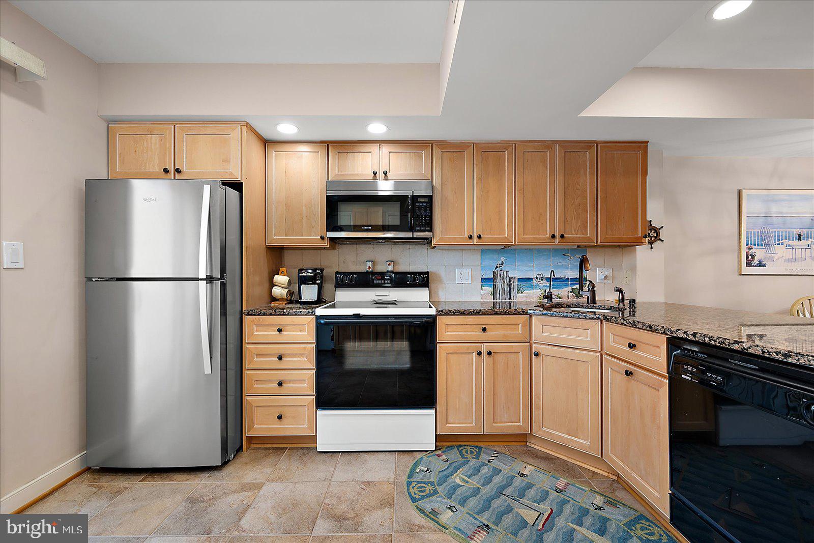 BAYSHORE ESTATES - Residential