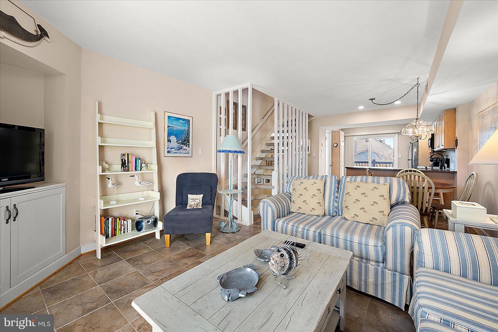 BAYSHORE ESTATES - Residential