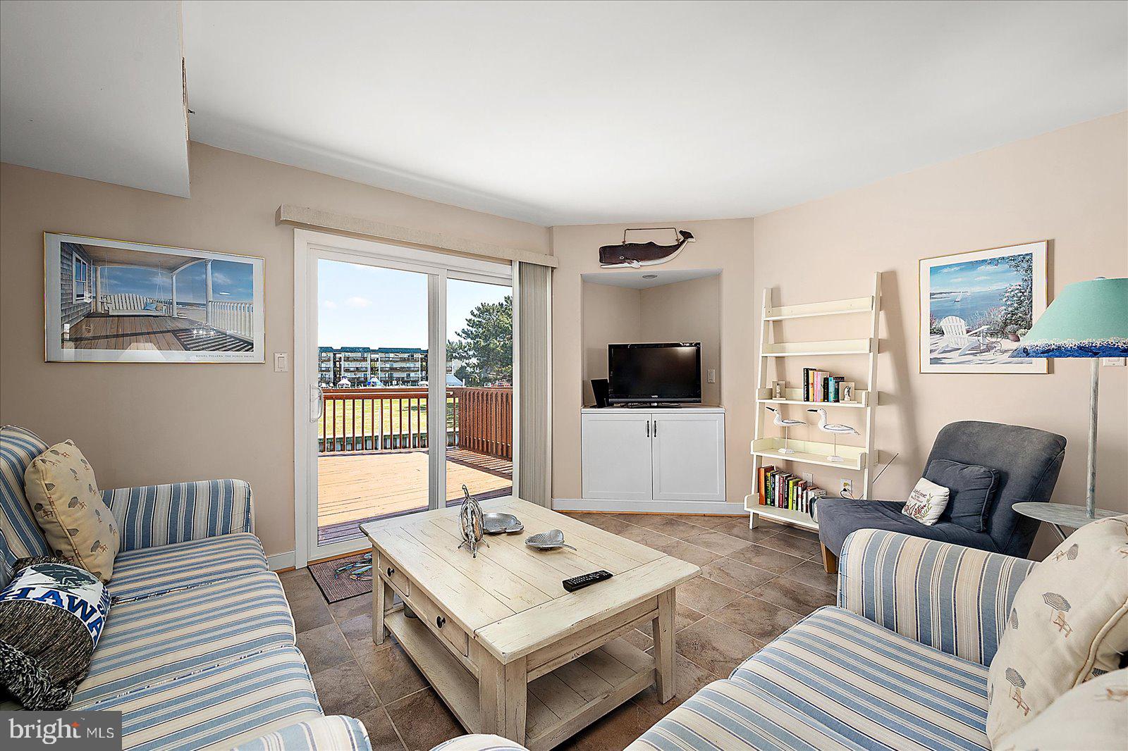 BAYSHORE ESTATES - Residential