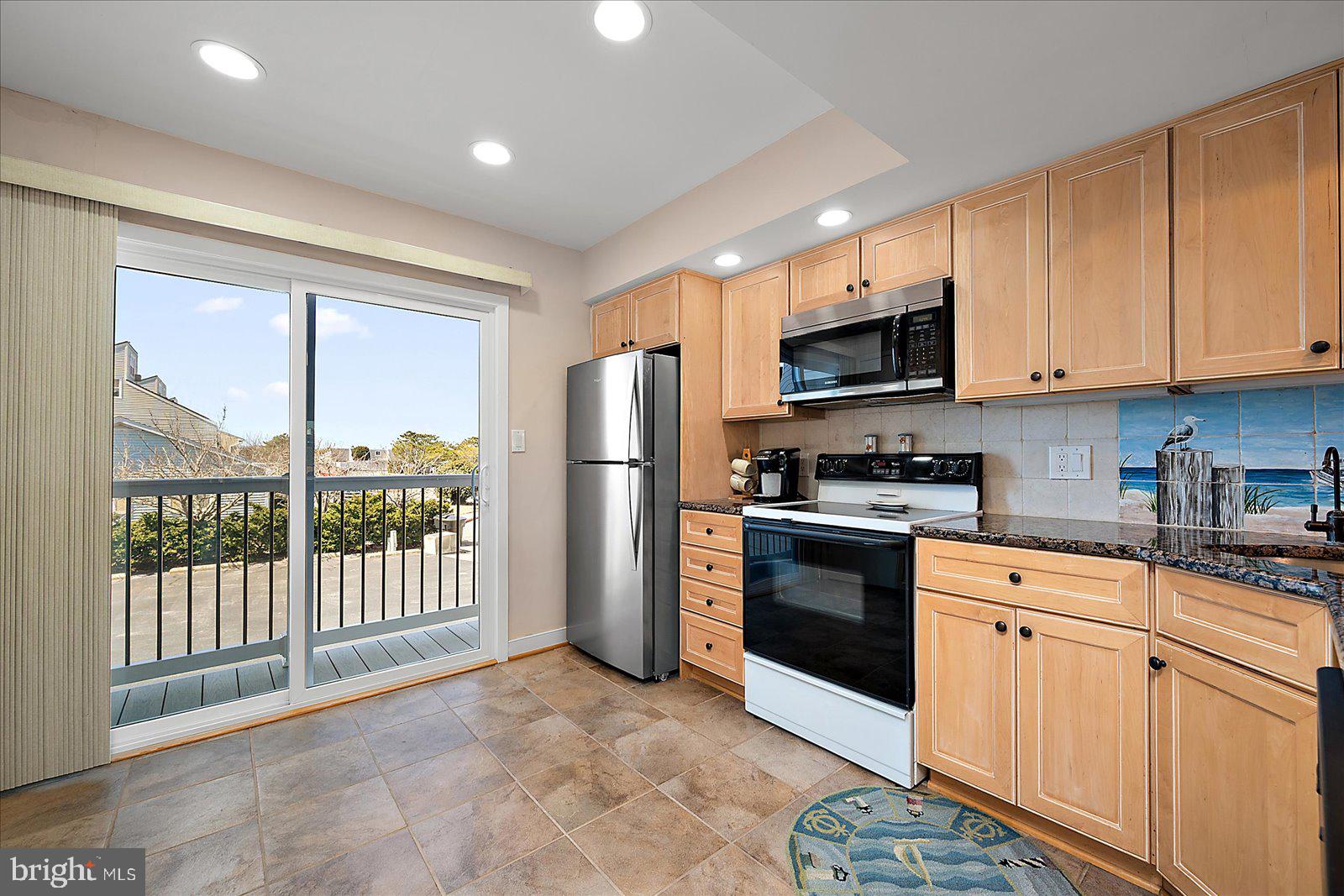 BAYSHORE ESTATES - Residential