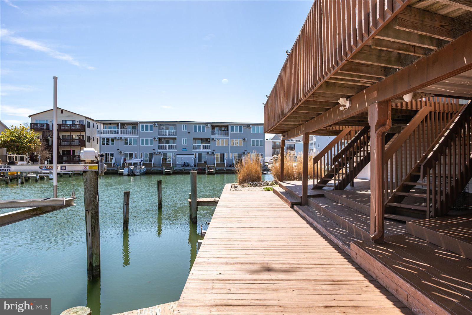 BAYSHORE ESTATES - Residential