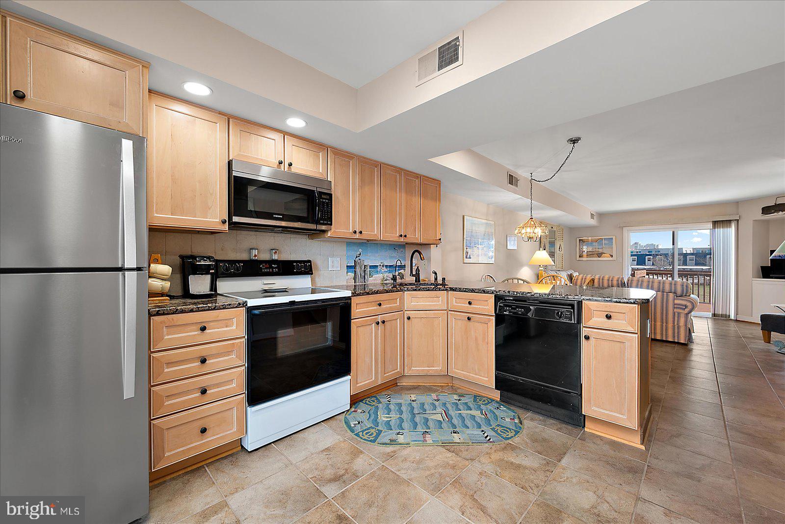 BAYSHORE ESTATES - Residential