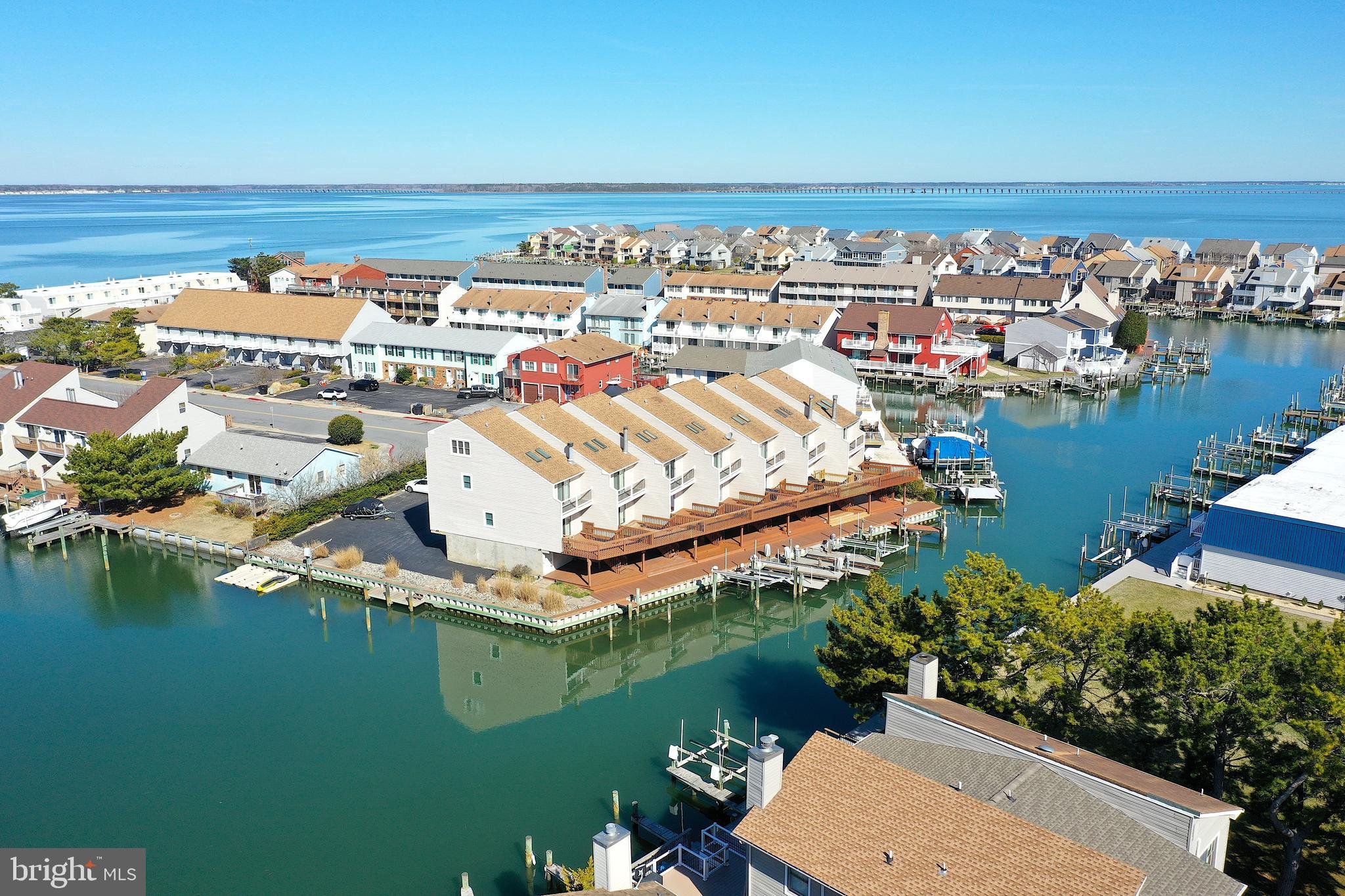 BAYSHORE ESTATES - Residential