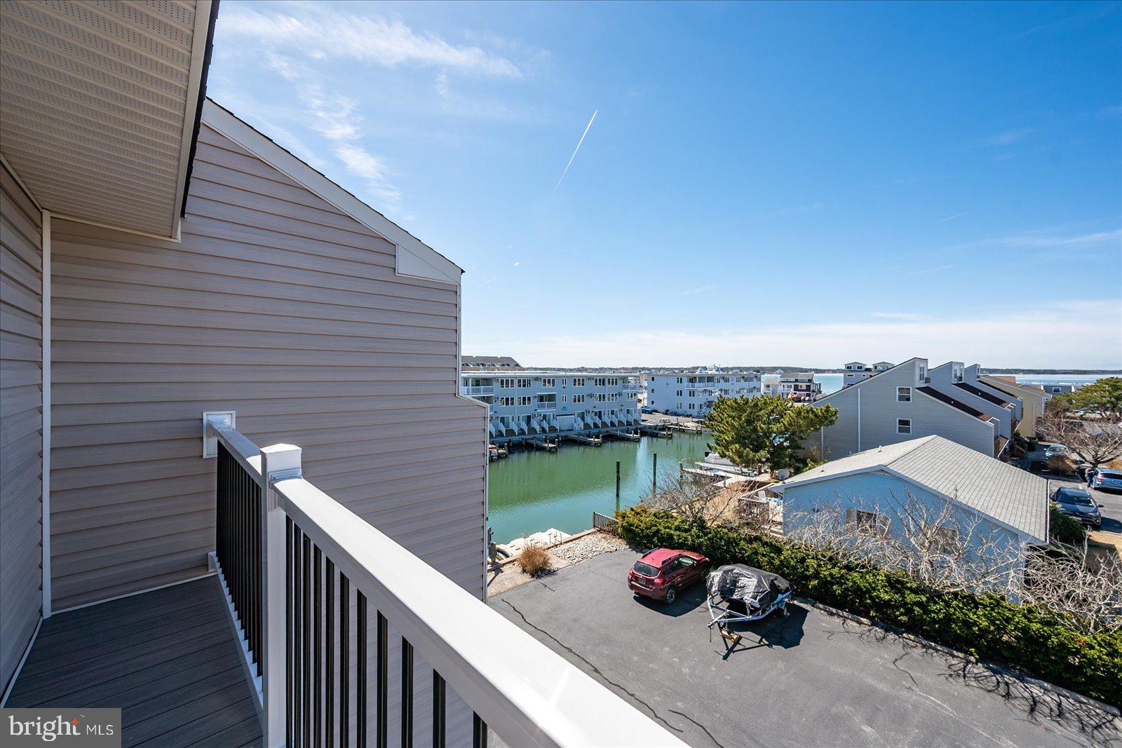 BAYSHORE ESTATES - Residential