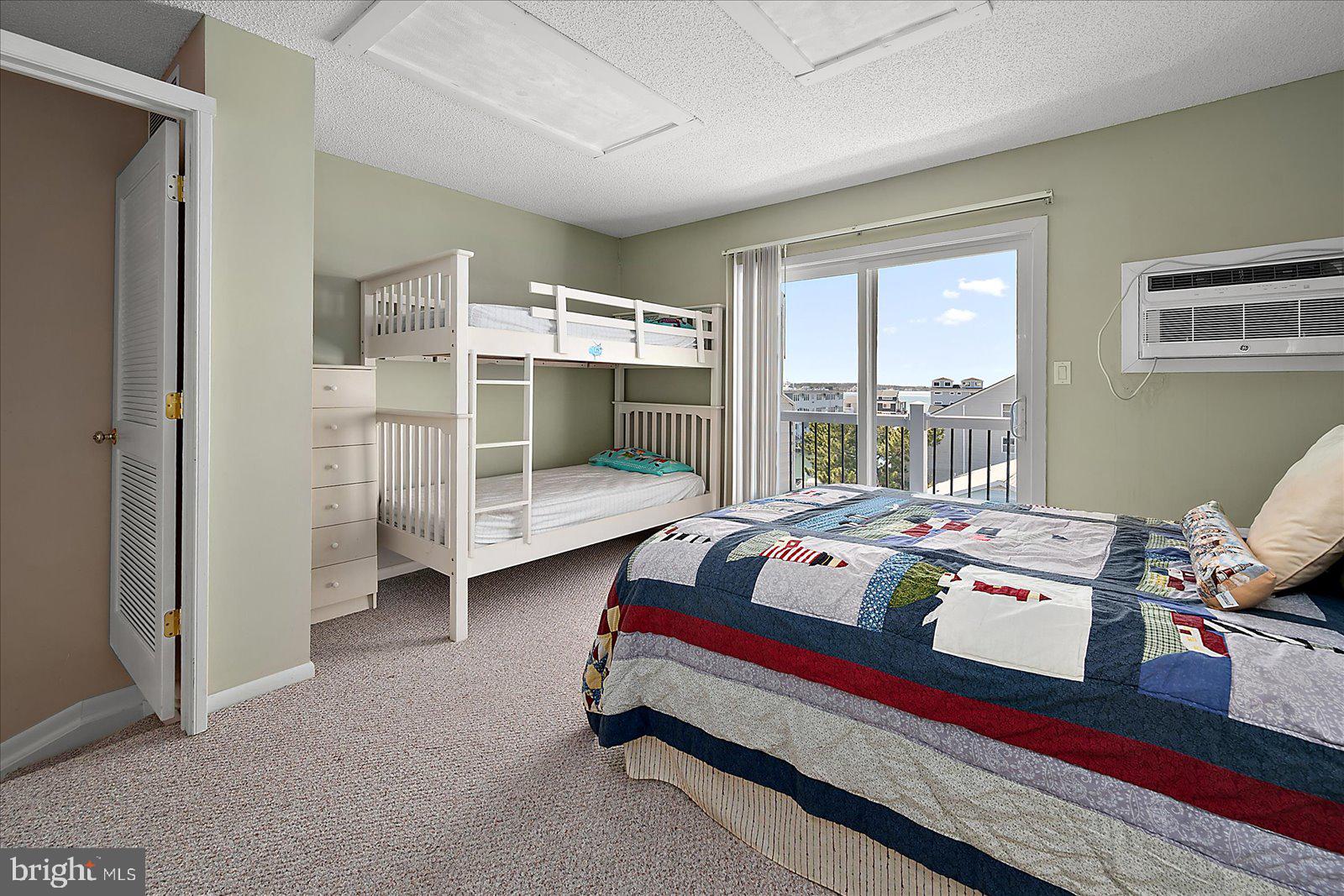 BAYSHORE ESTATES - Residential