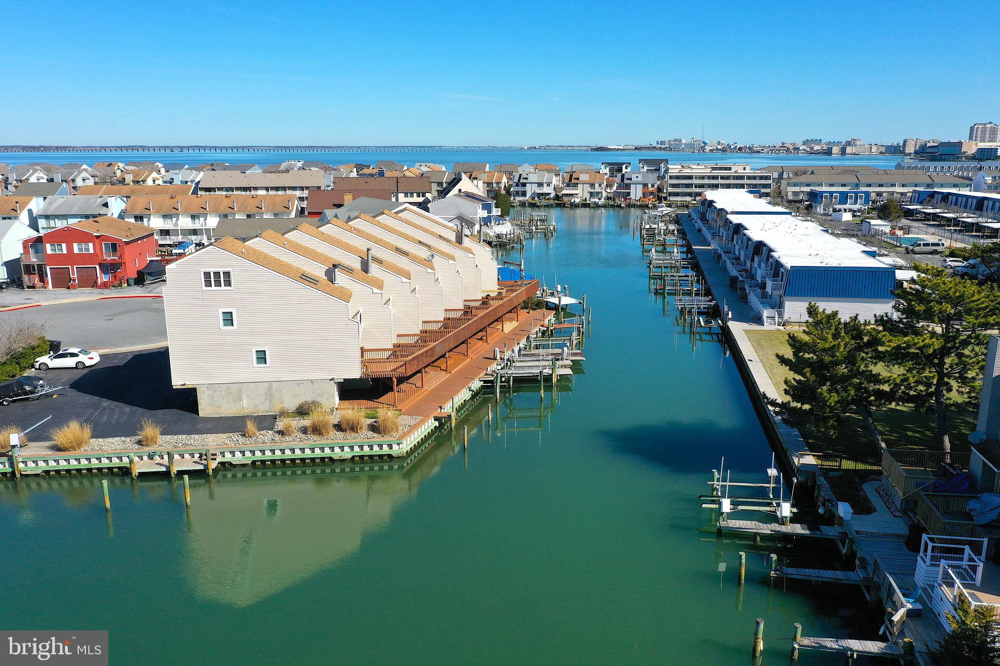 BAYSHORE ESTATES - Residential