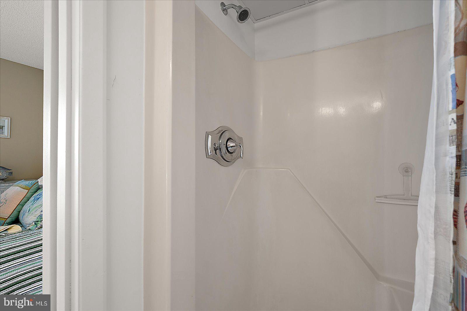 BAYSHORE ESTATES - Residential