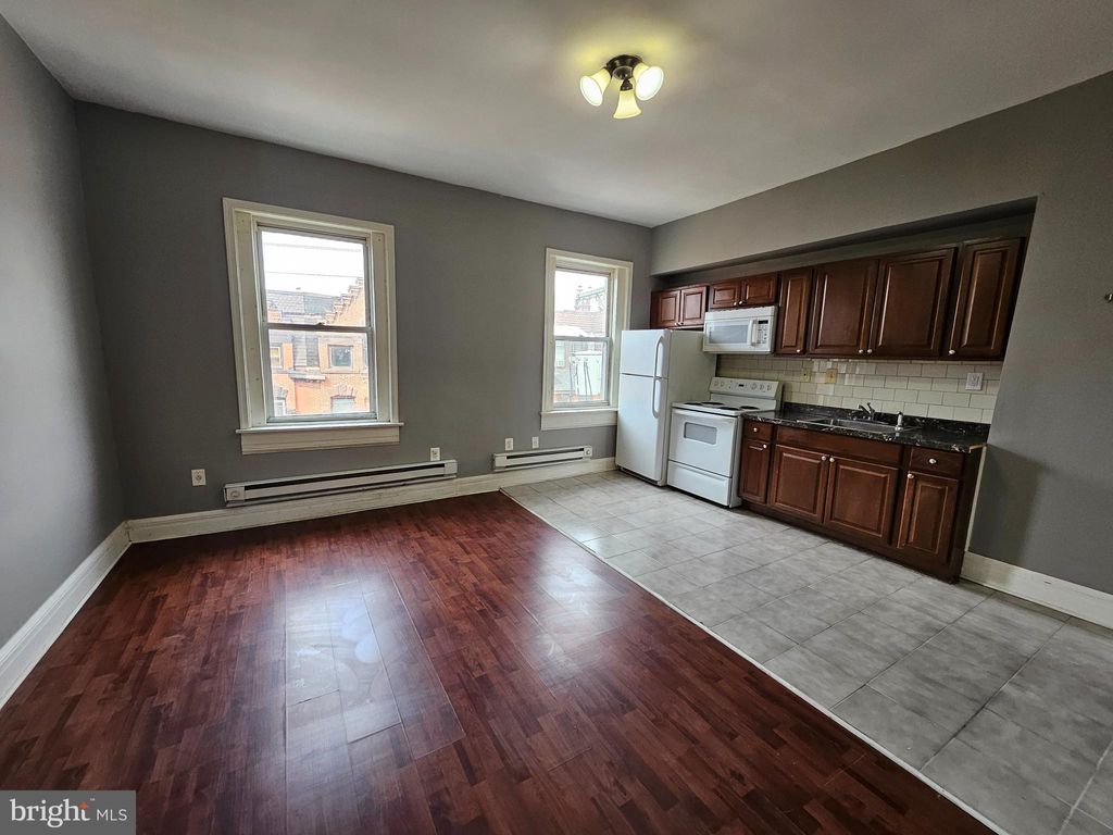 Photo of 1517 N 17th Street #3F, PHILADELPHIA, PA 19121 (MLS # PAPH2579664)