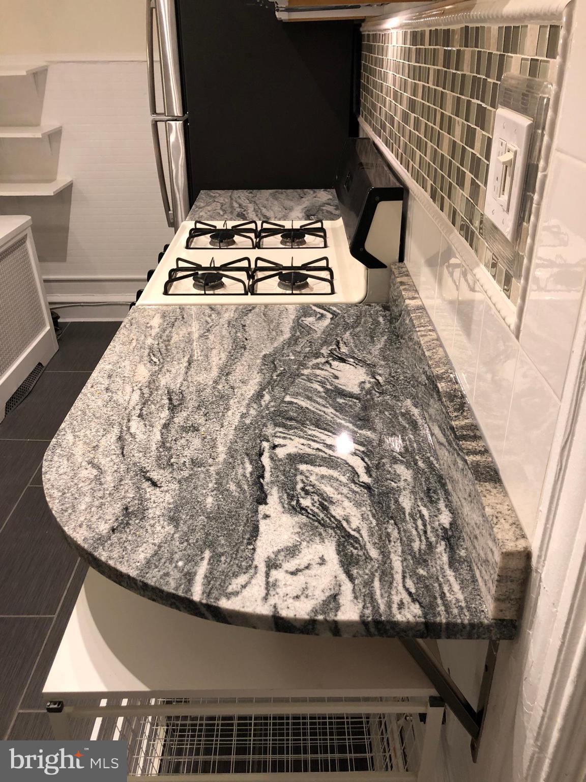 EAST OAK LANE - Residential Income