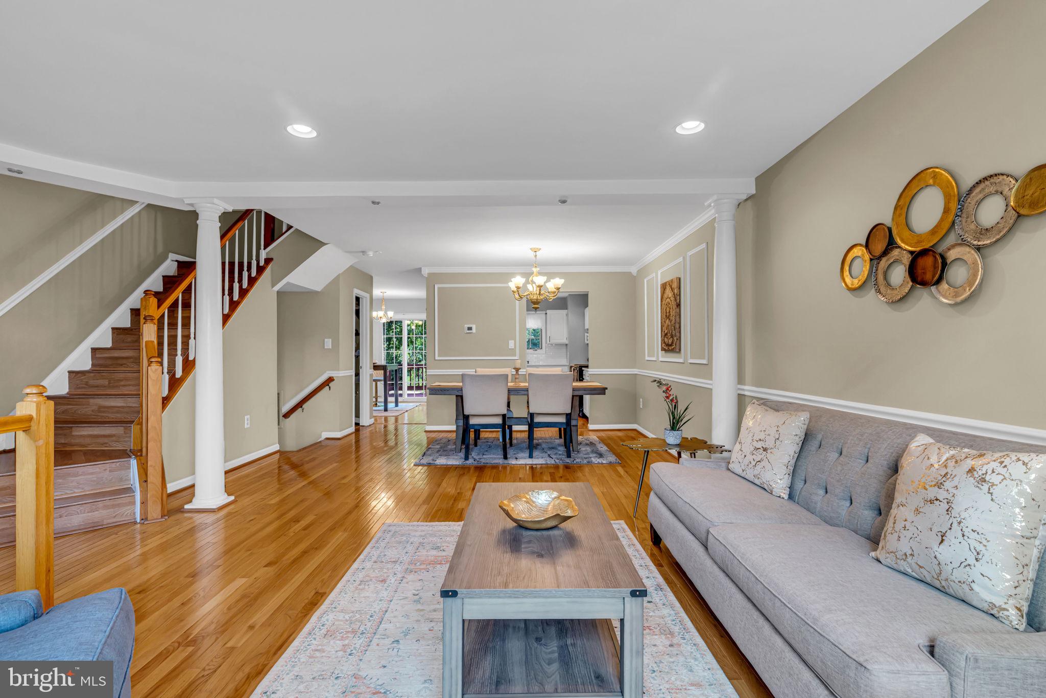 WOODGATE MANOR - Residential