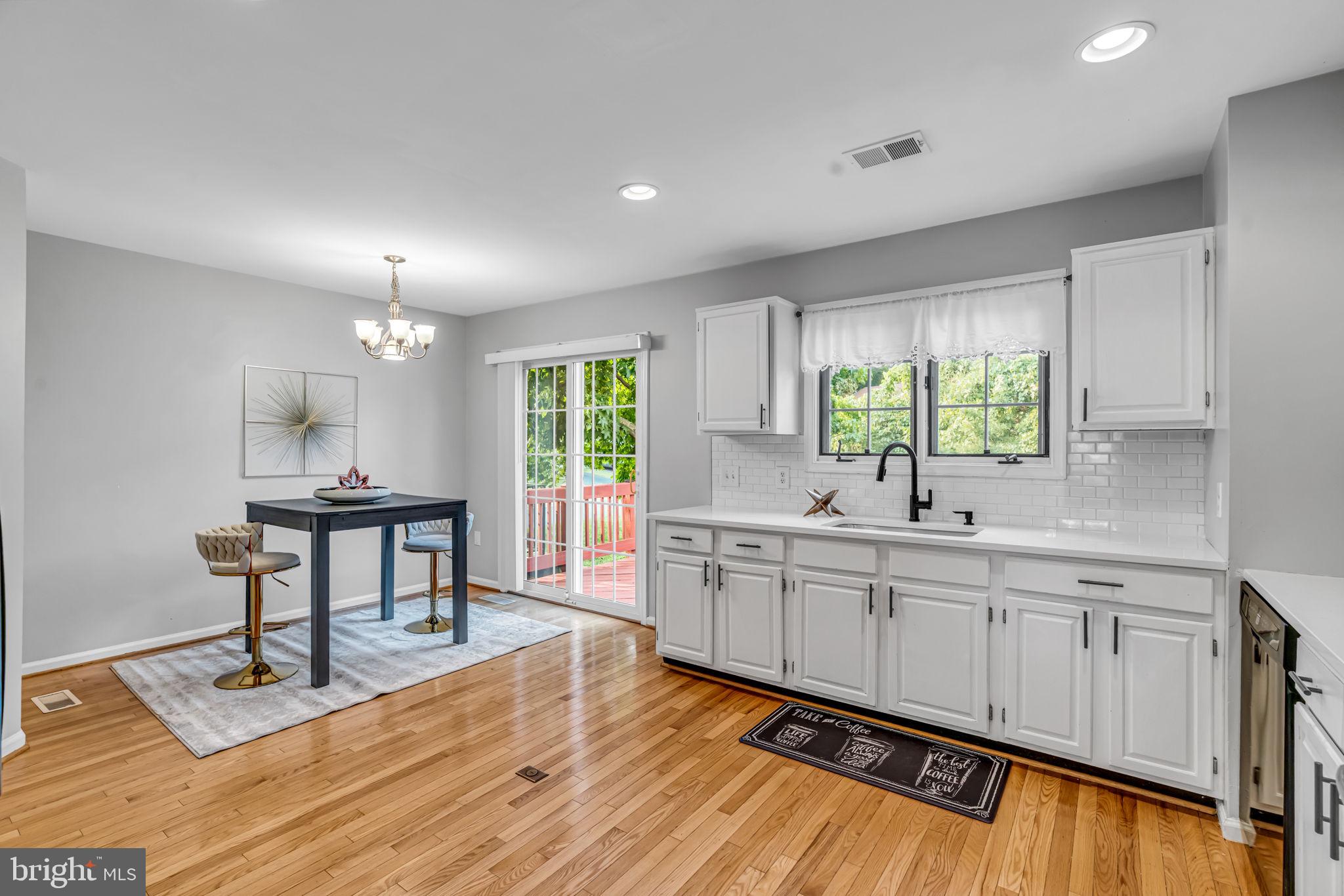 WOODGATE MANOR - Residential