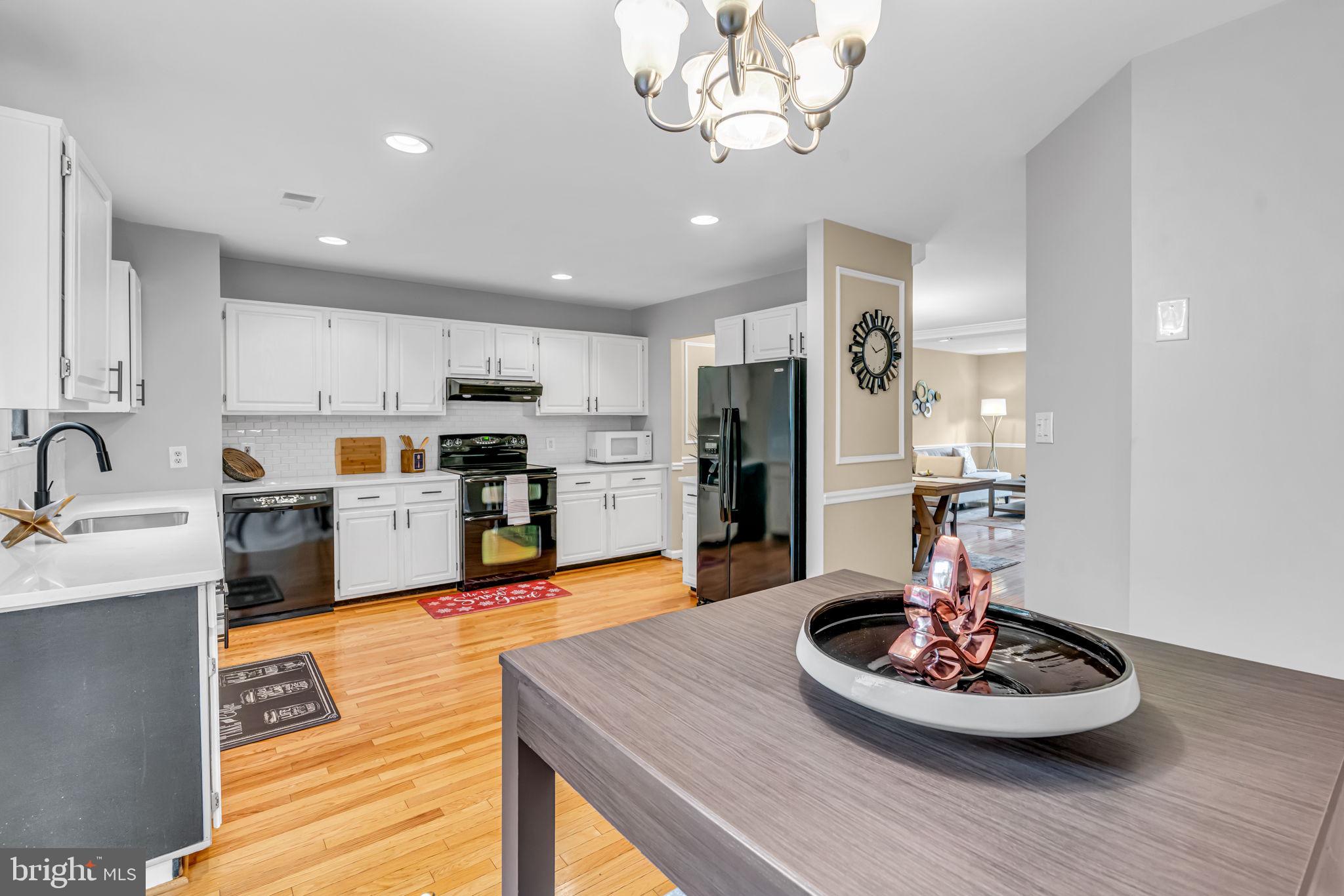 WOODGATE MANOR - Residential