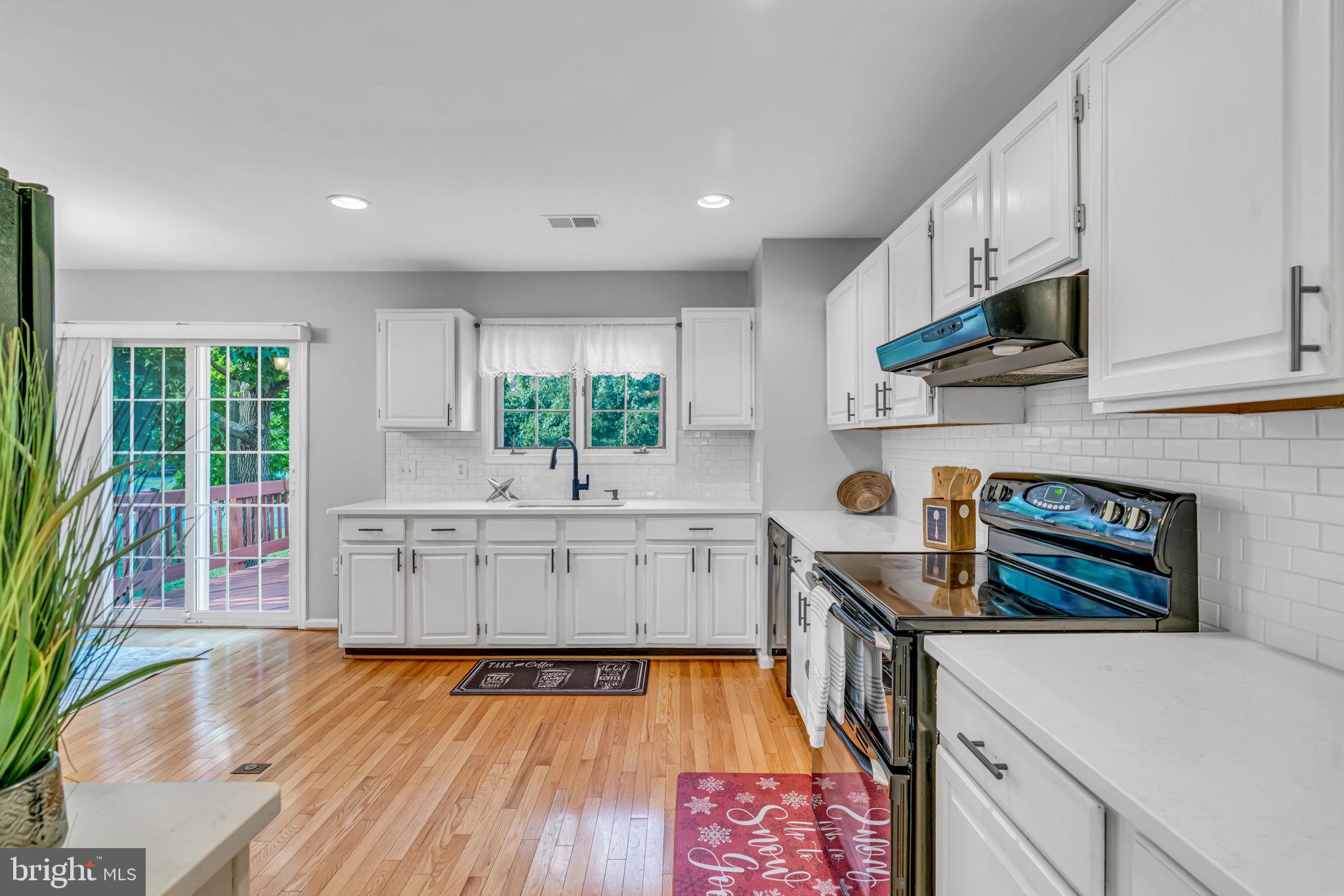 WOODGATE MANOR - Residential