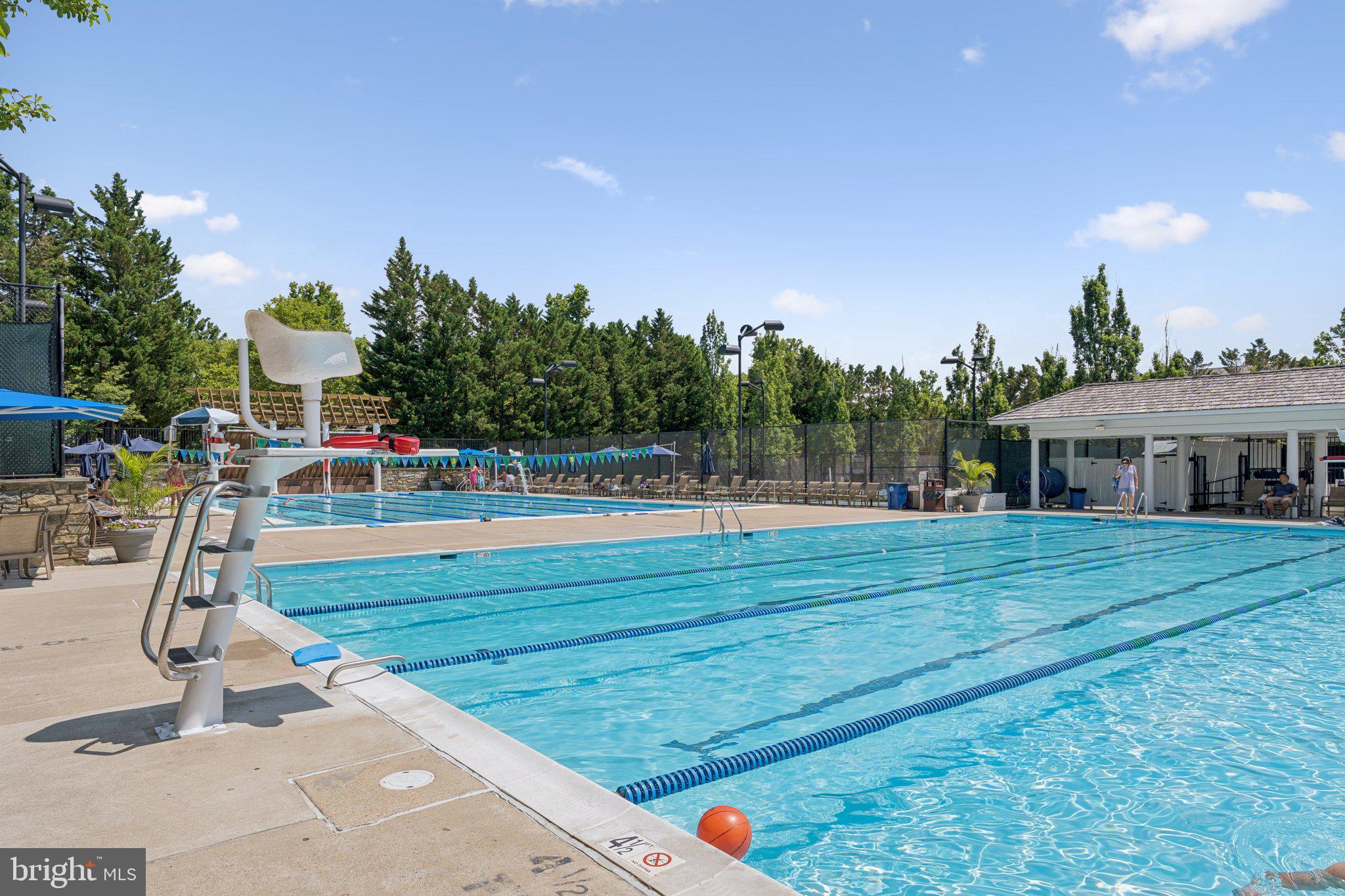 THE KENTLANDS - Residential