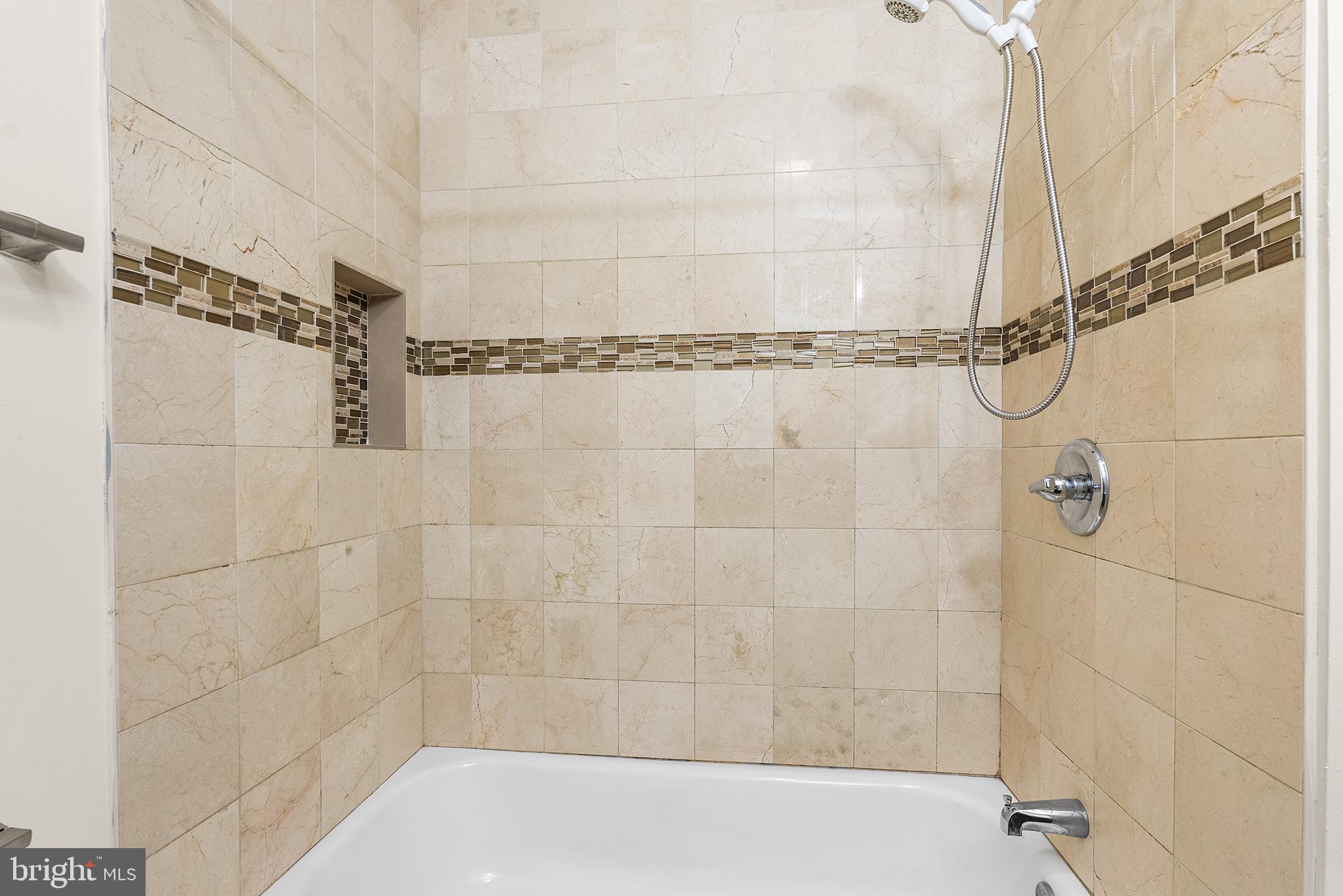 GRAYS FERRY - Residential