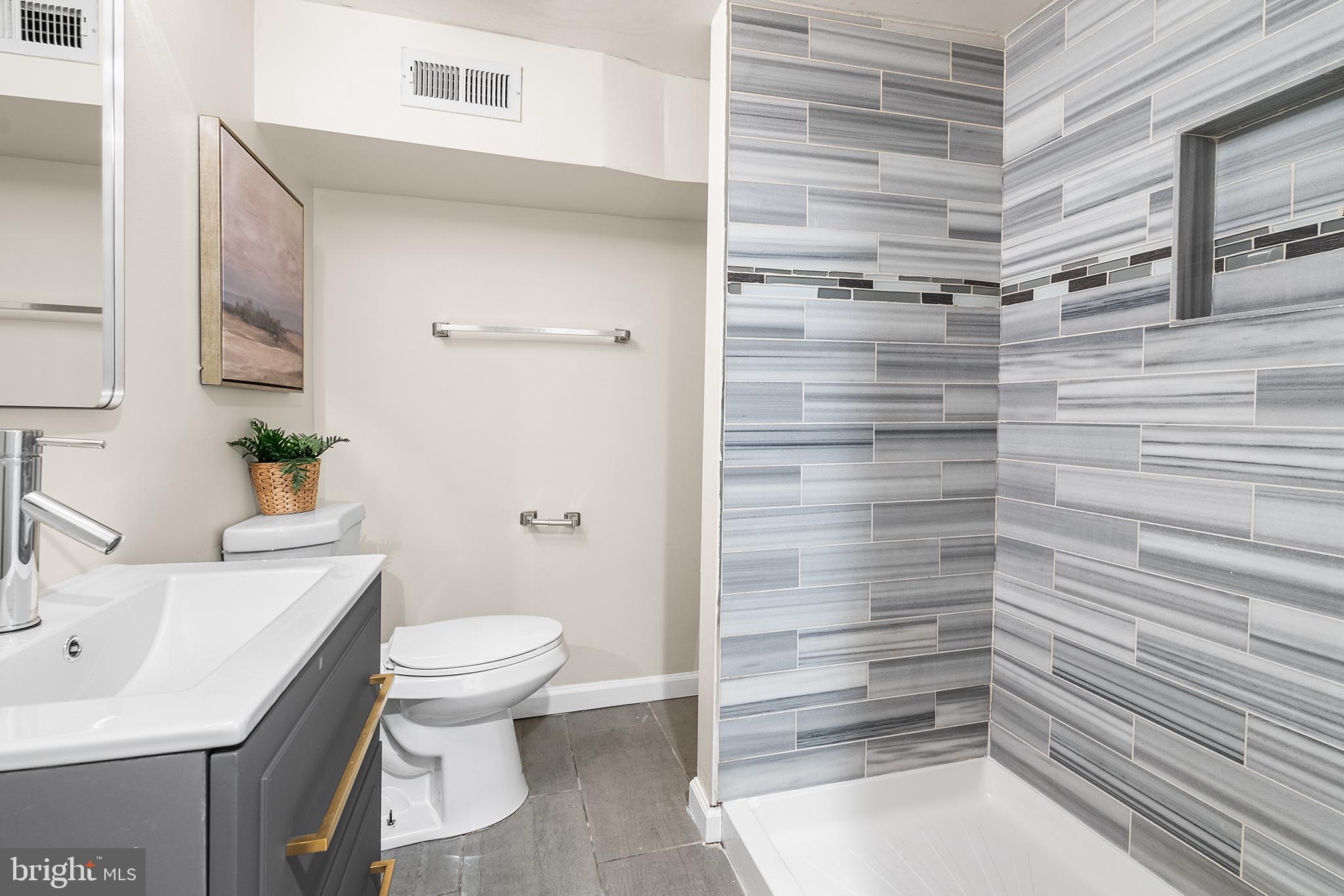 GRAYS FERRY - Residential