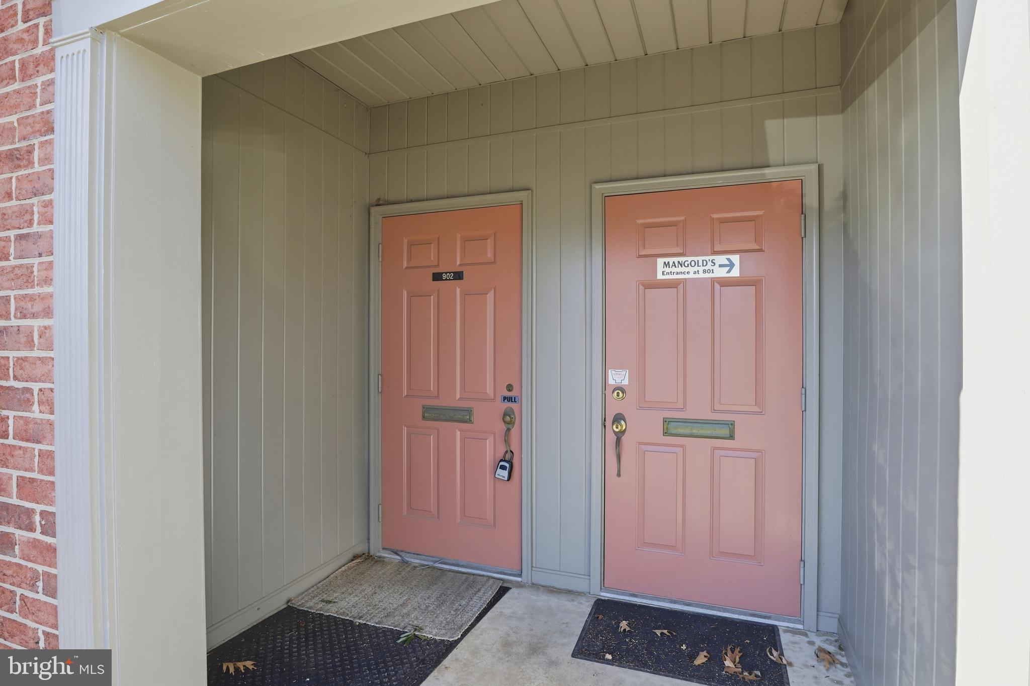 2938 COLUMBIA AVENUE 1 902