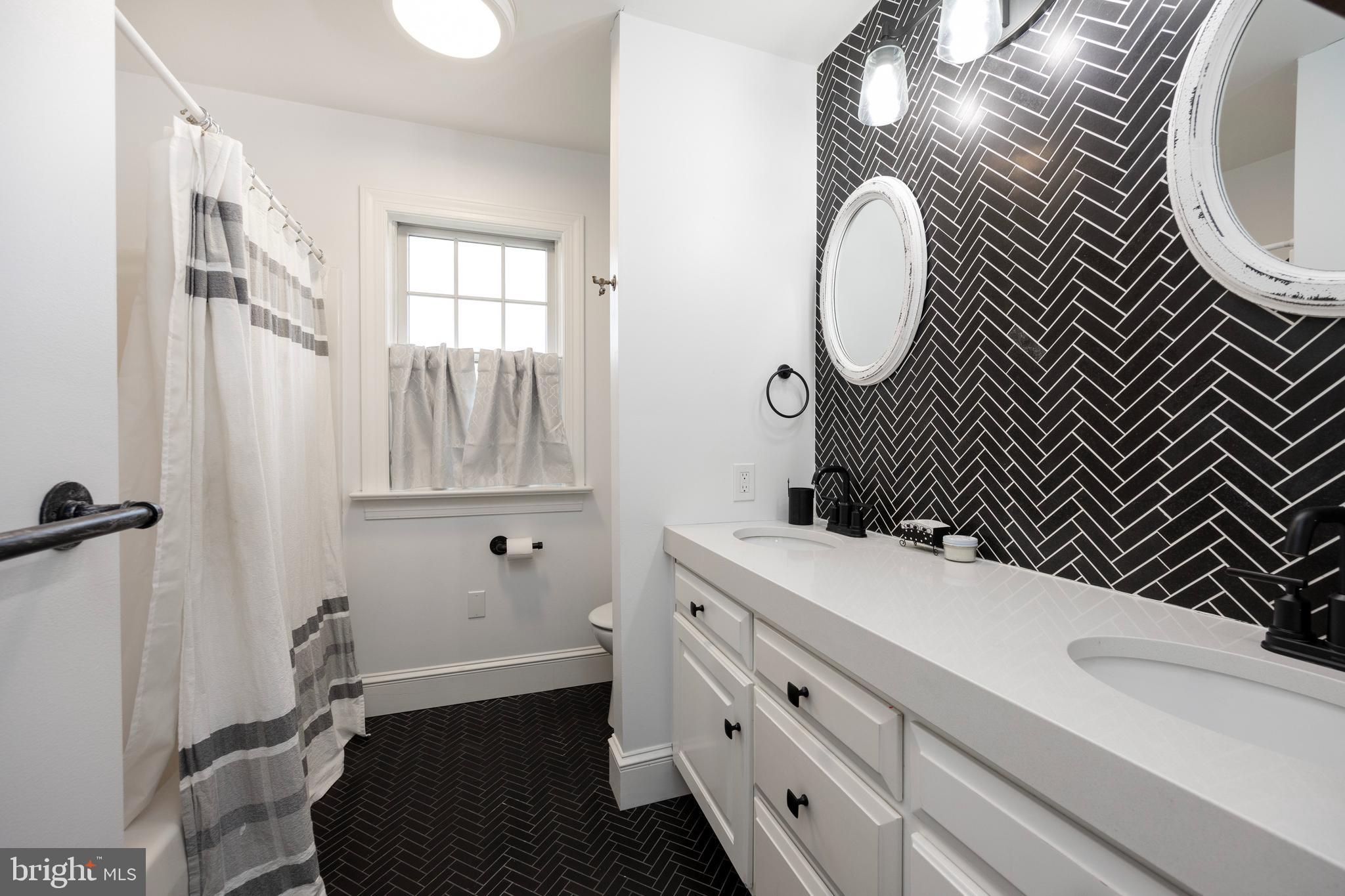 MARSHALL VIEW I - Residential