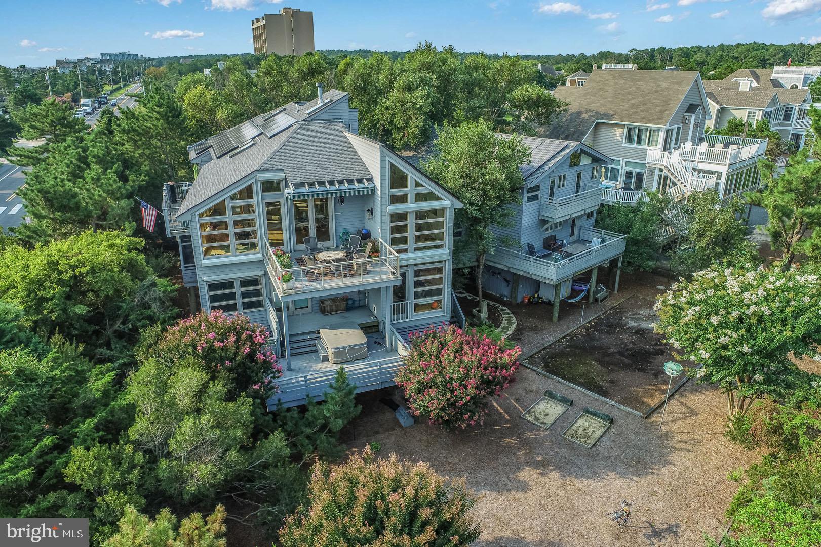 NORTH SHORES - Residential