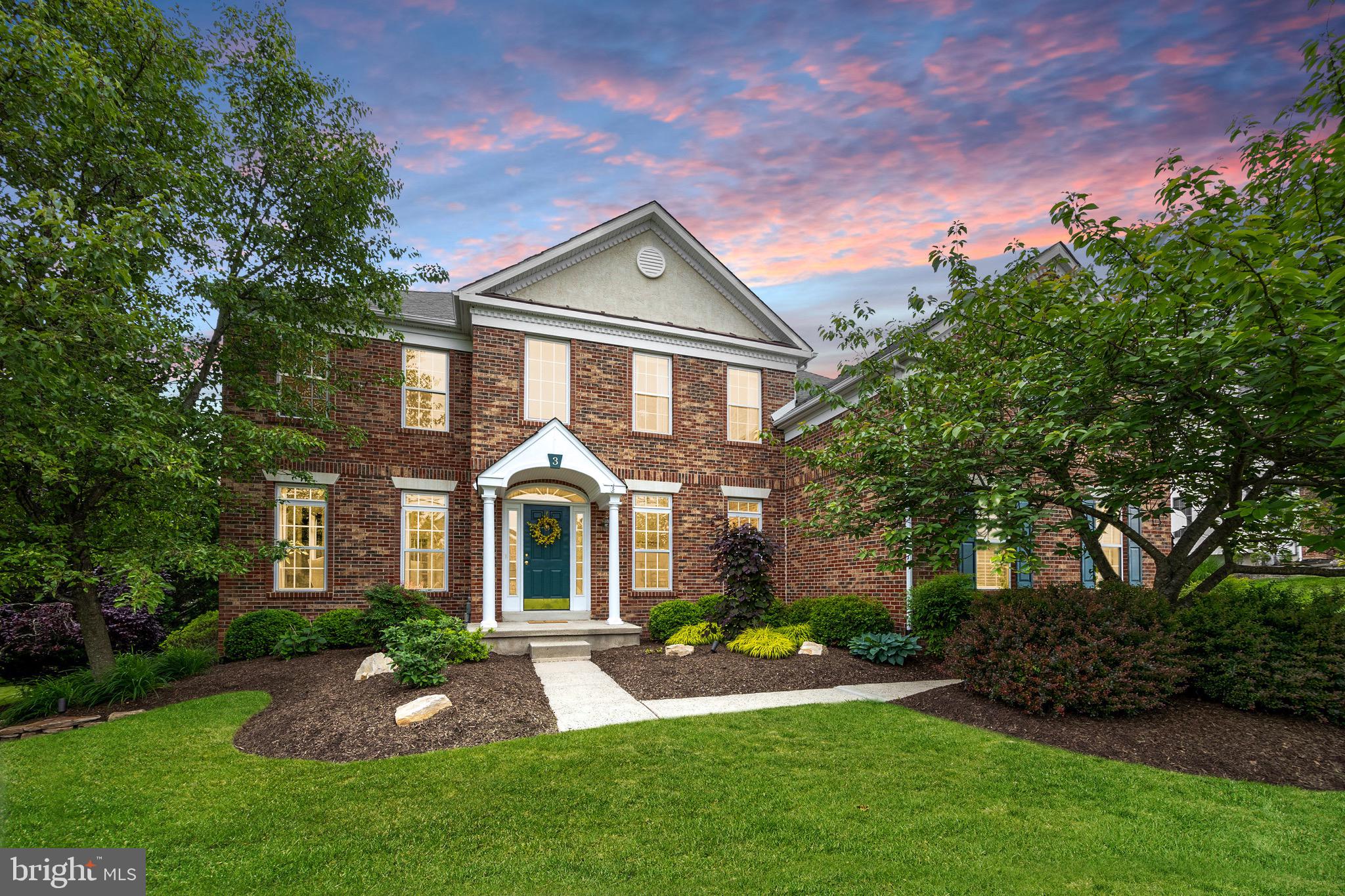 3 HICKORY PLACE
