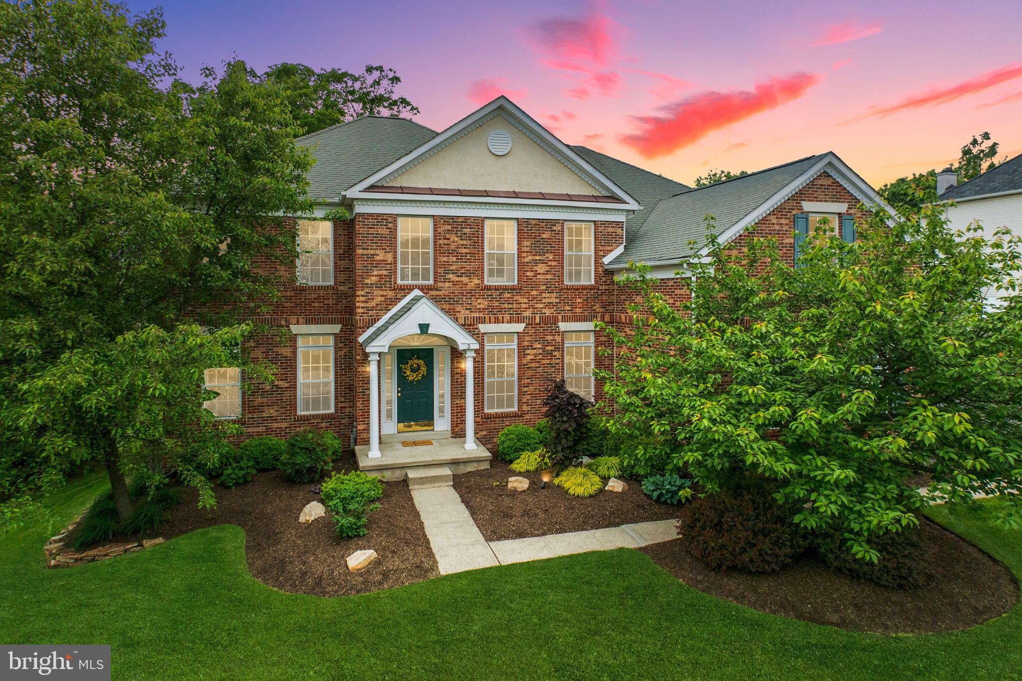 3 HICKORY PLACE