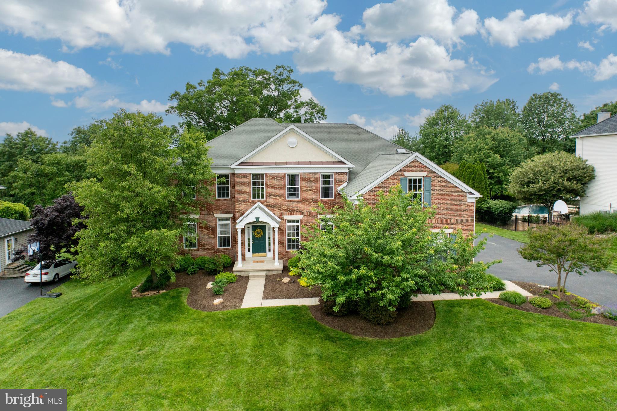 3 HICKORY PLACE