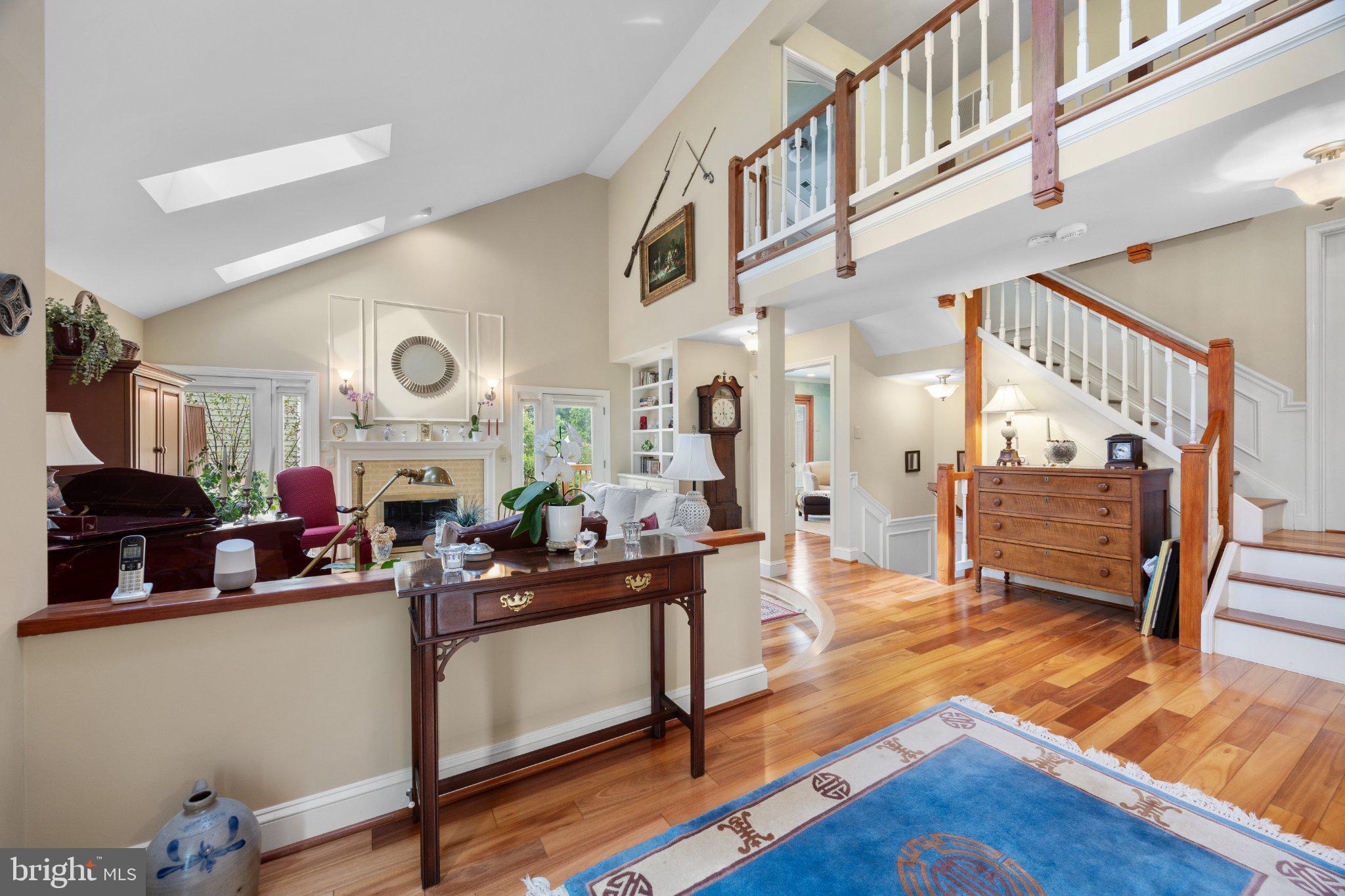 2924 OAKBURY COURT