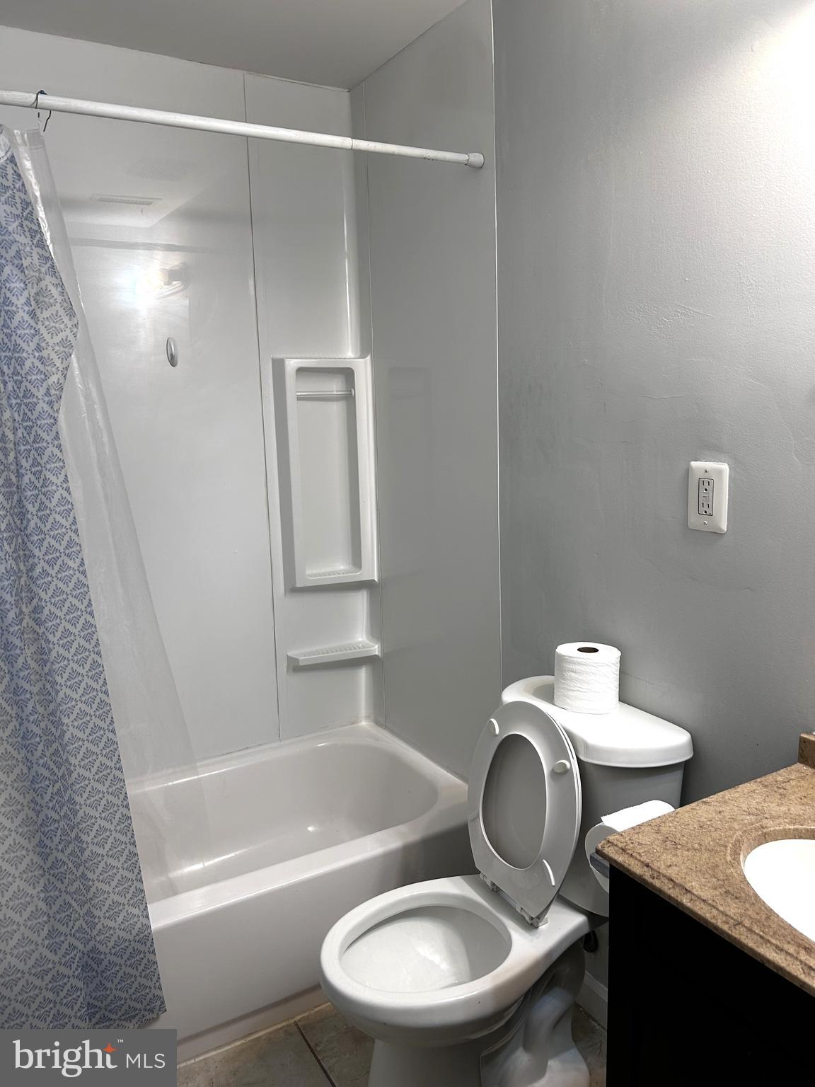 SPYGLASS HILL - Residential Lease