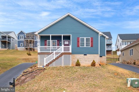 Homes For Sale - 121 Beauregard Drive<br/> Staunton City County, STAUNTON, VA 24401