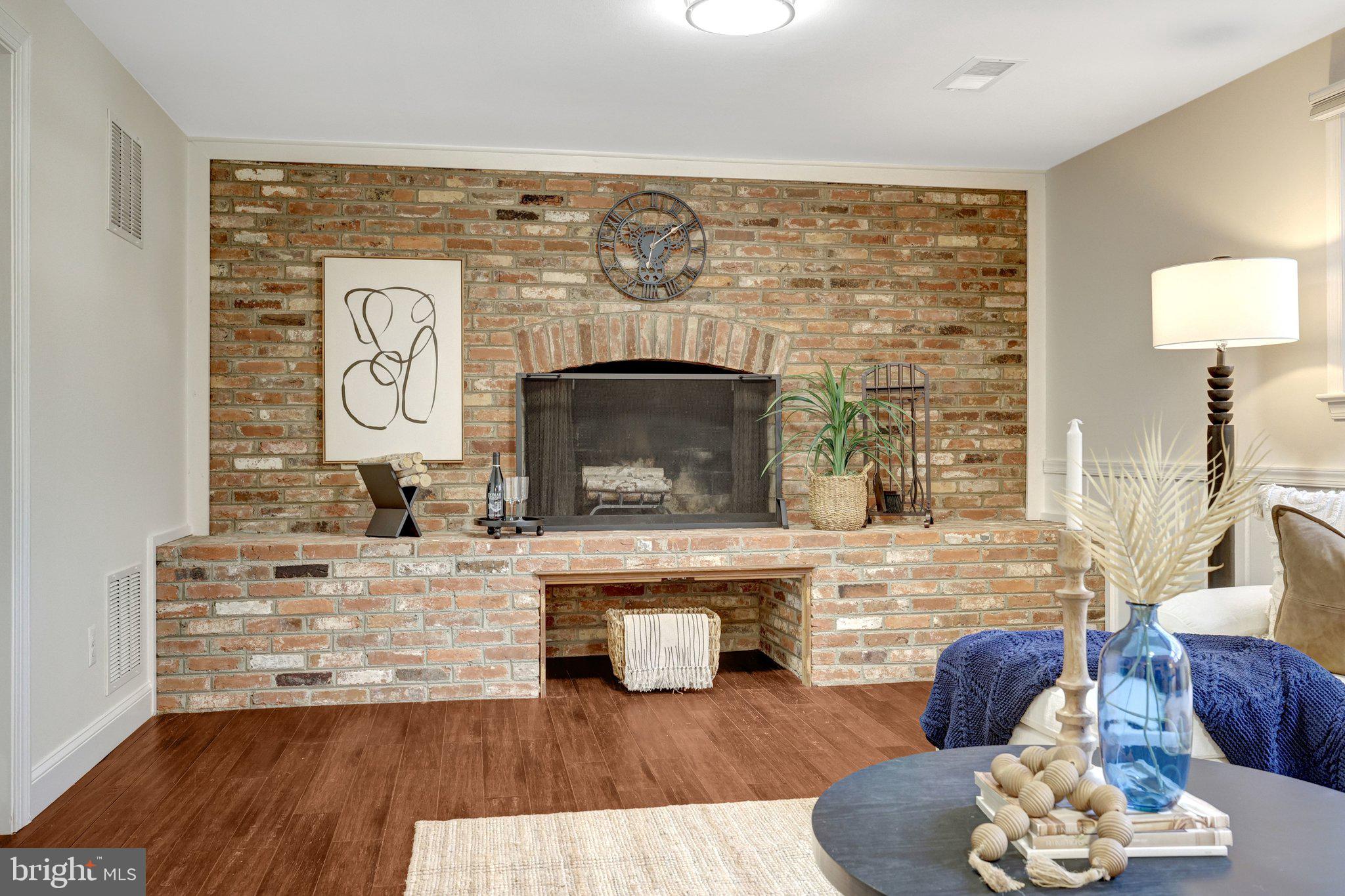 MANTUA - Residential