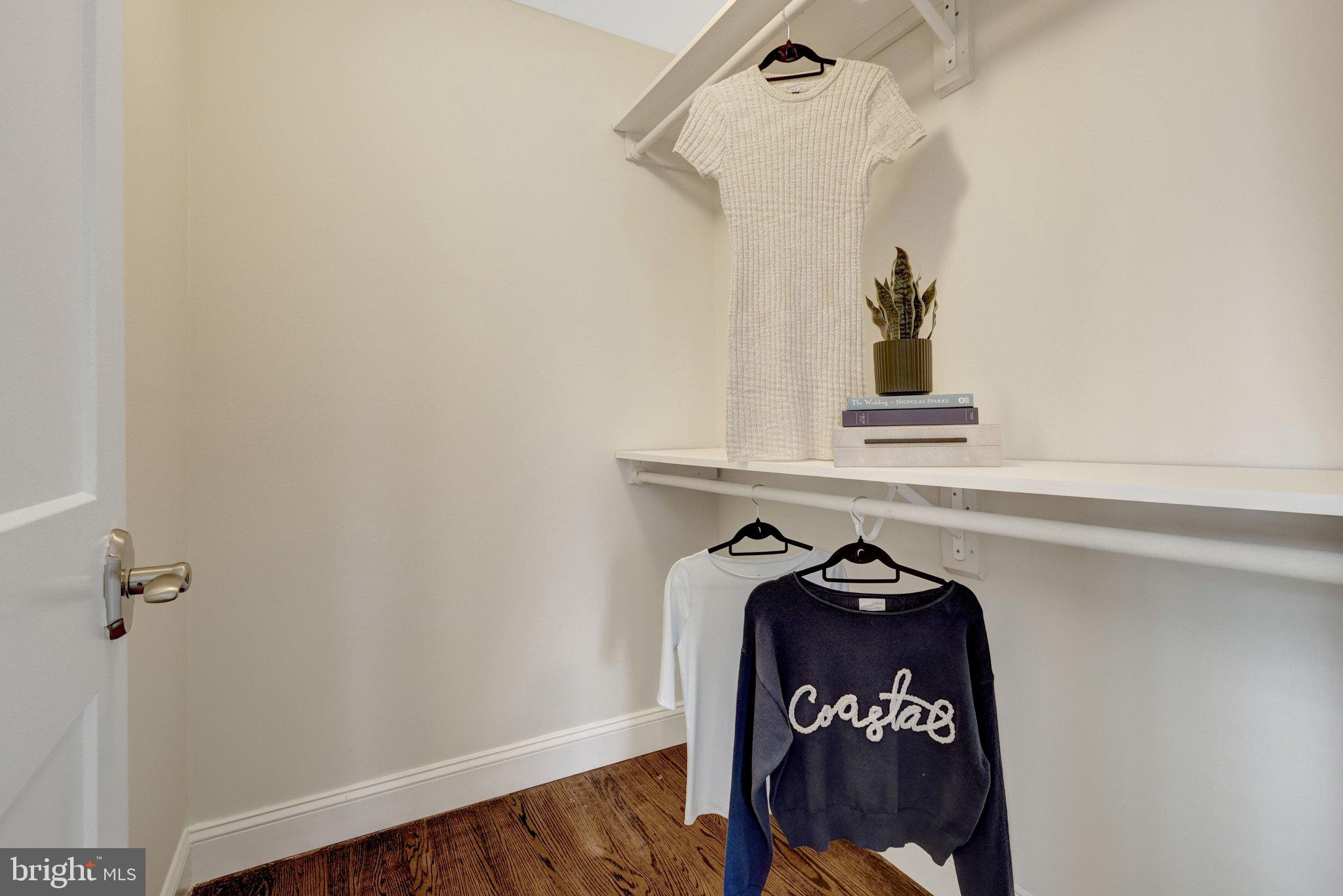 MANTUA - Residential