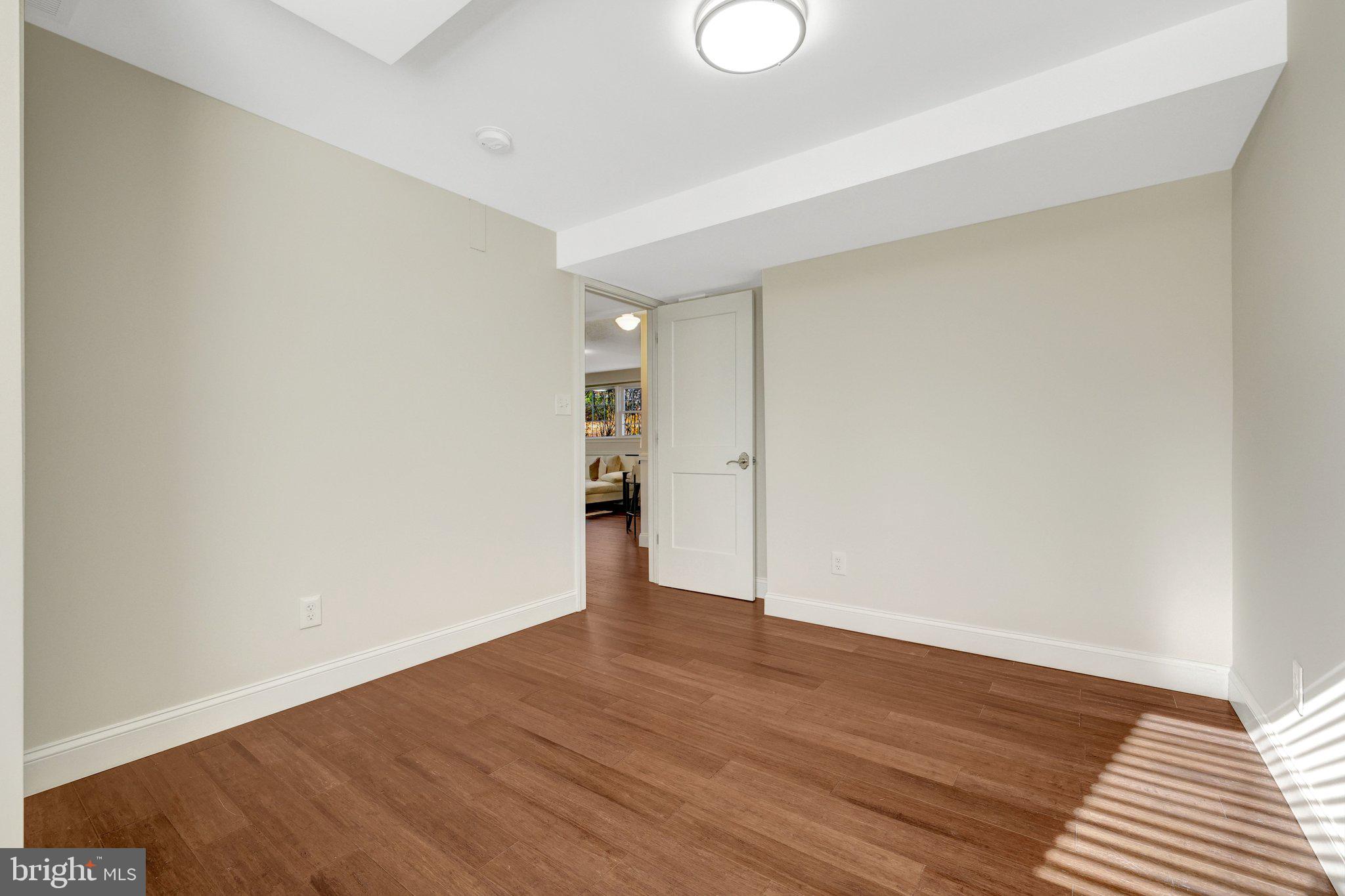 MANTUA - Residential