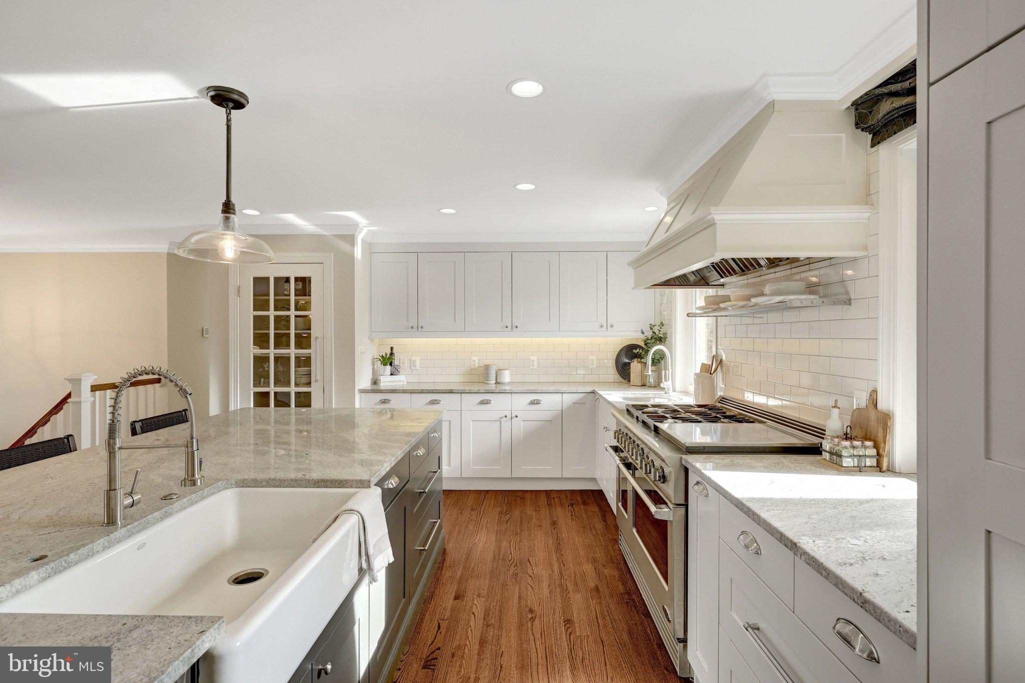 MANTUA - Residential