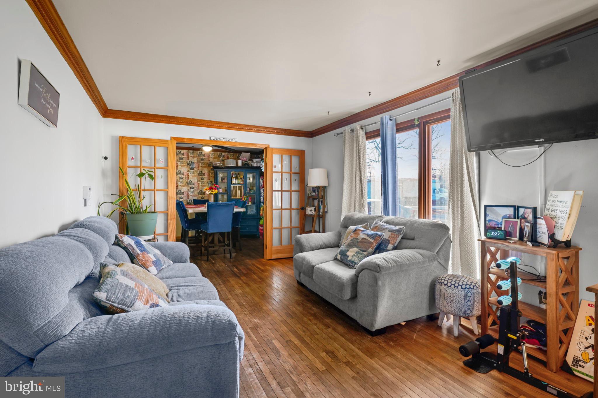 BAREFOOT ACRES - Residential