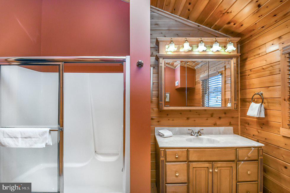 OAKLAND - Residential