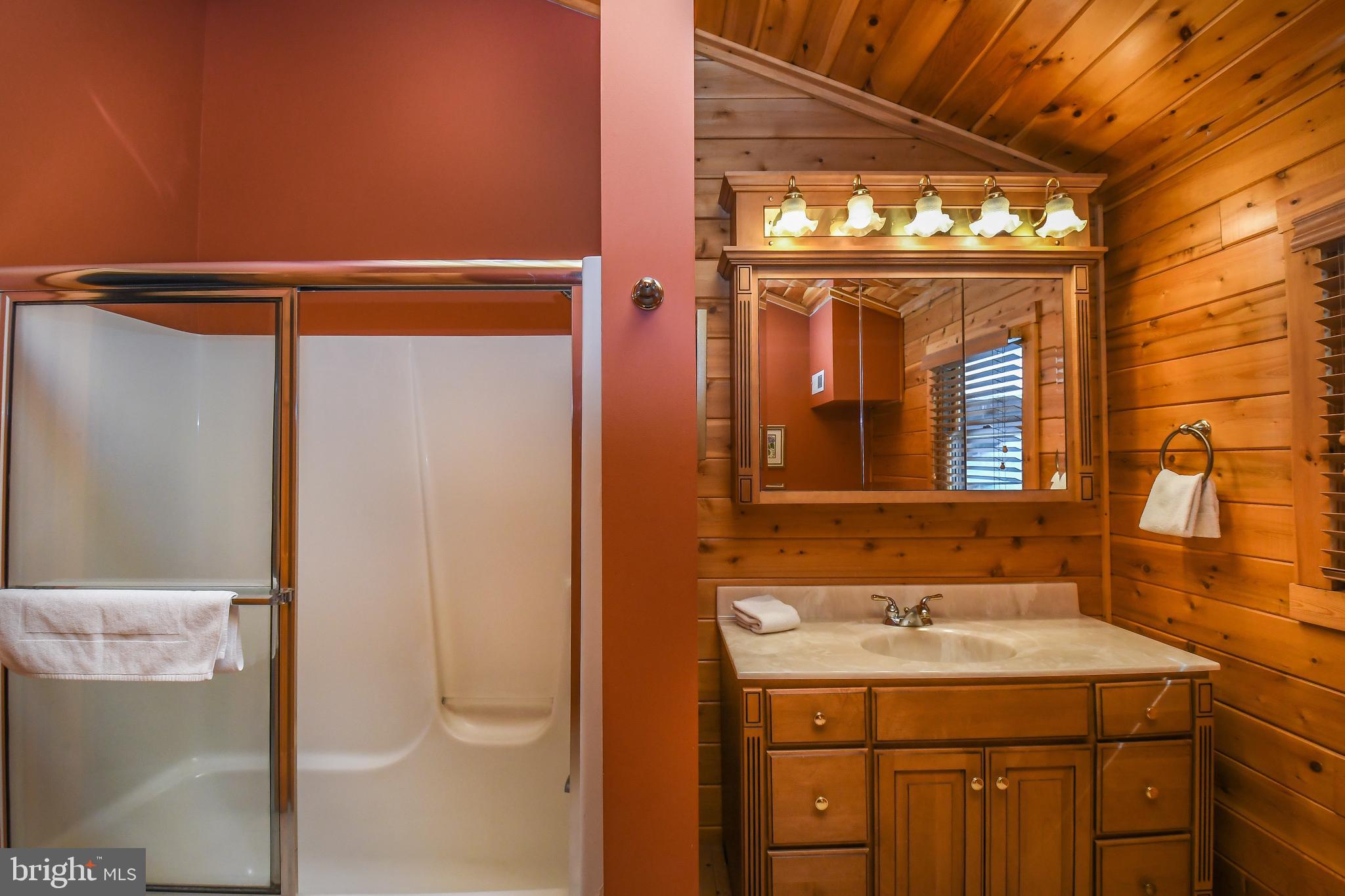 OAKLAND - Residential