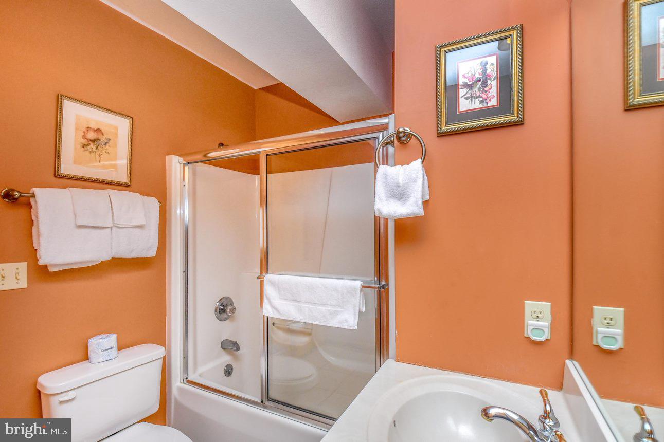 OAKLAND - Residential