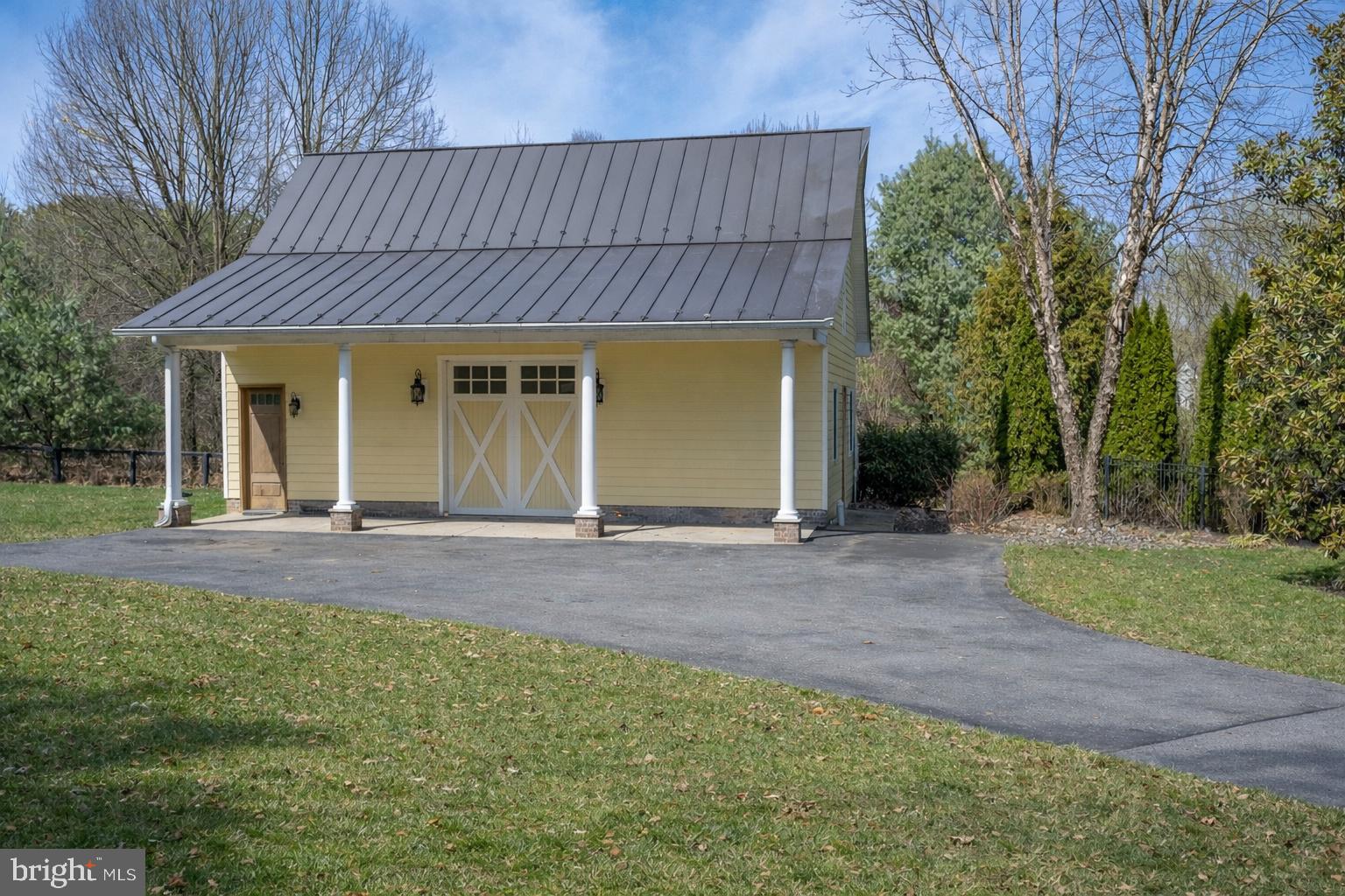 6821 KOANDAH GARDENS