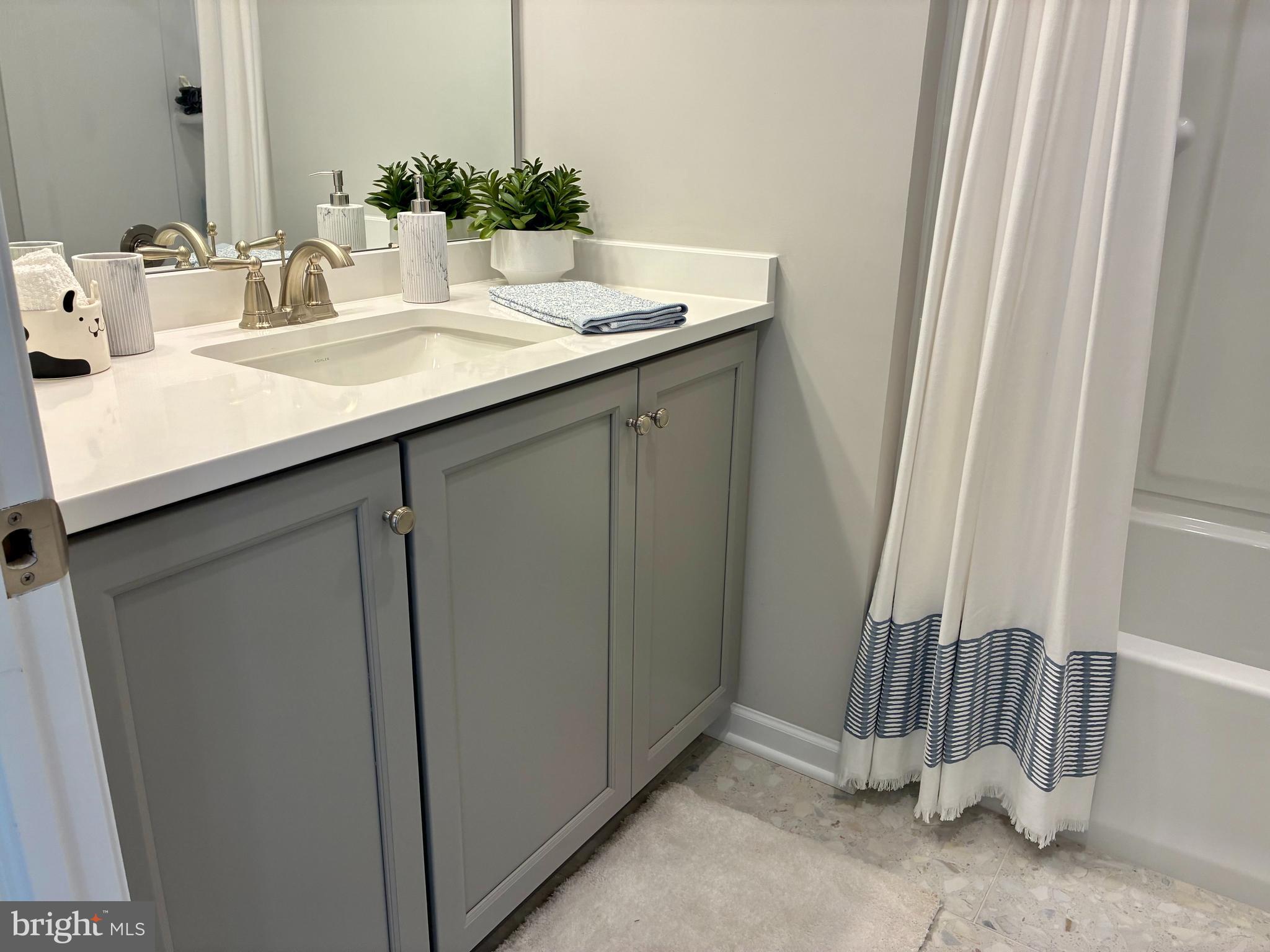 ALDERWOOD RUN - Residential