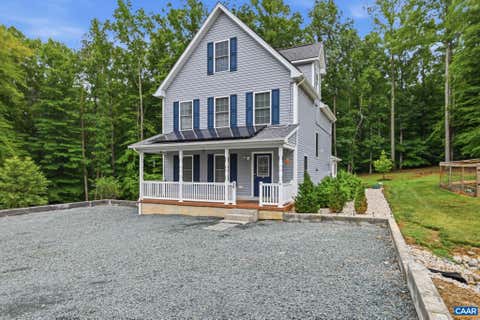 Homes For Sale - 20 Boulder Springs Ln Ln<br/> LOUISA, VA 23093