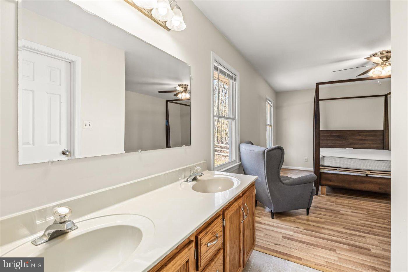 LAKE WILDERNESS - Residential