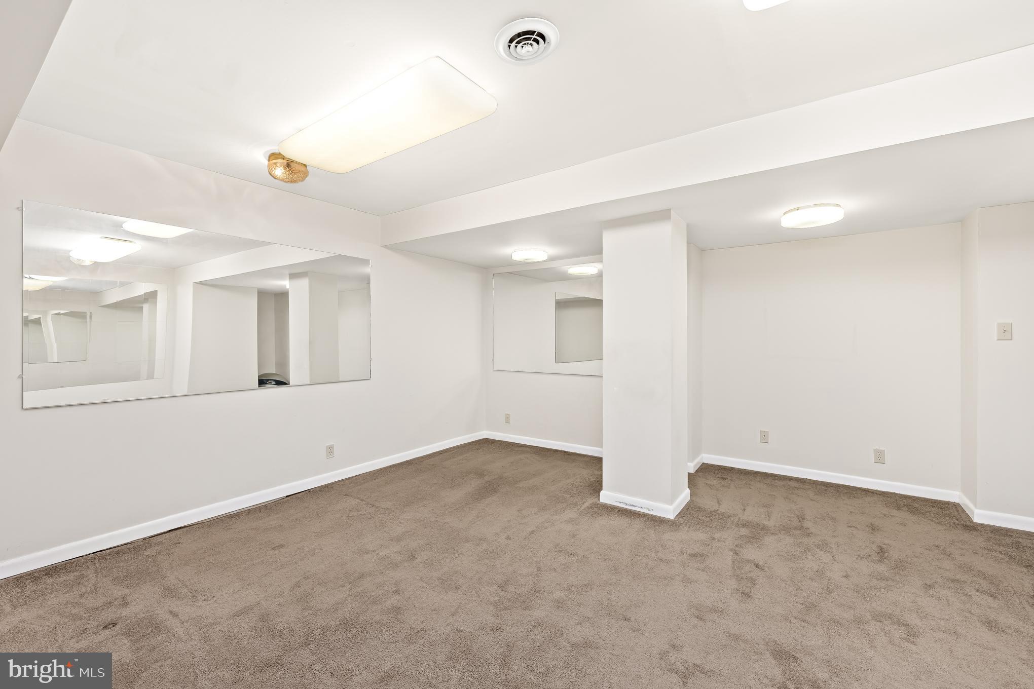 DOGWOOD AIR PARK - Residential