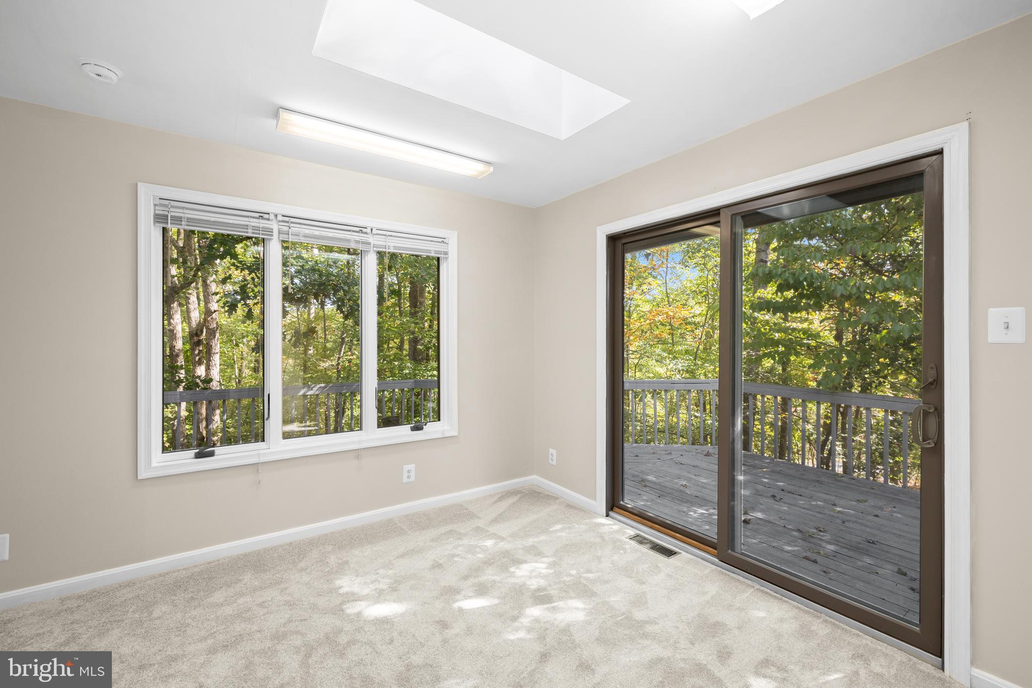 DOGWOOD AIR PARK - Residential