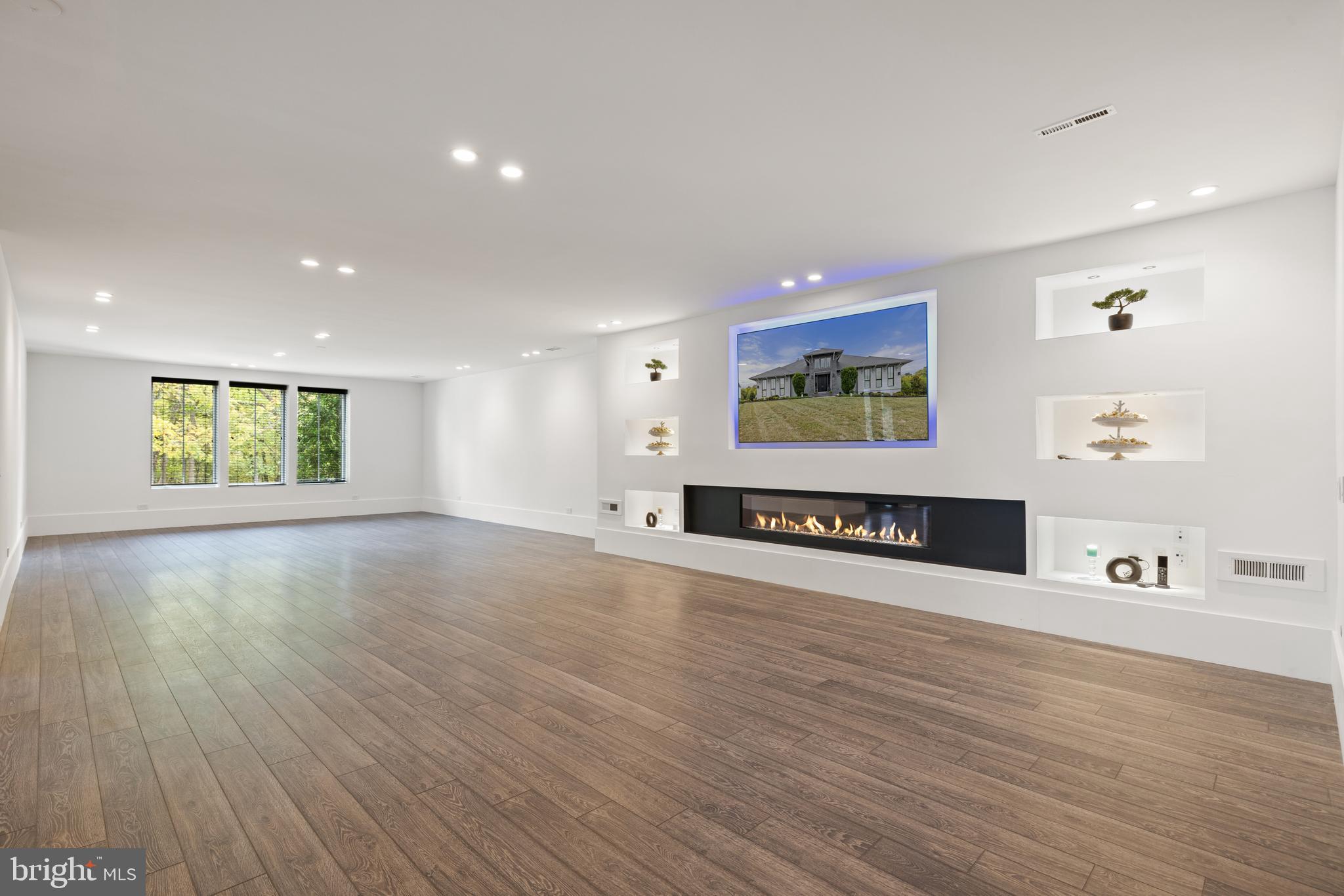 GRANT AT WILLOWSFORD - Residential