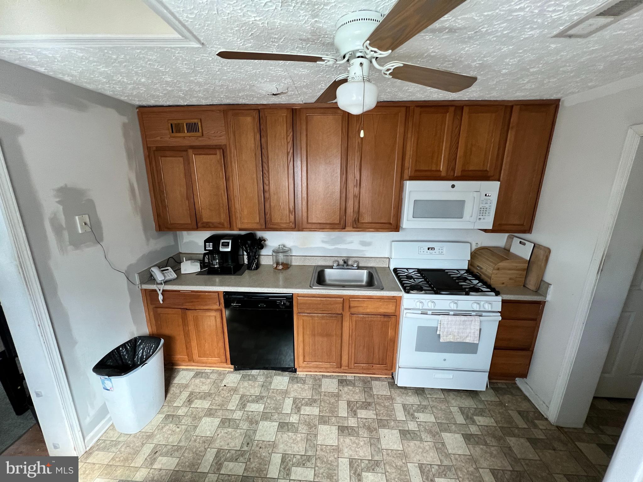 SWAN MEADOWS - Residential