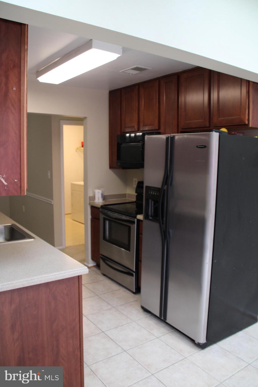 MALLARD COVE CONDOMINIUMS - Residential Lease