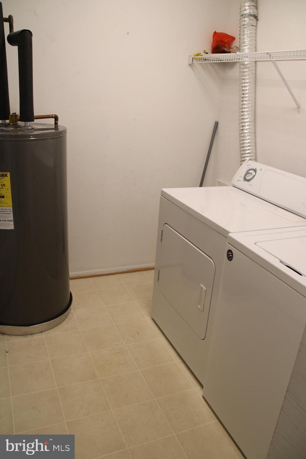 MALLARD COVE CONDOMINIUMS - Residential Lease