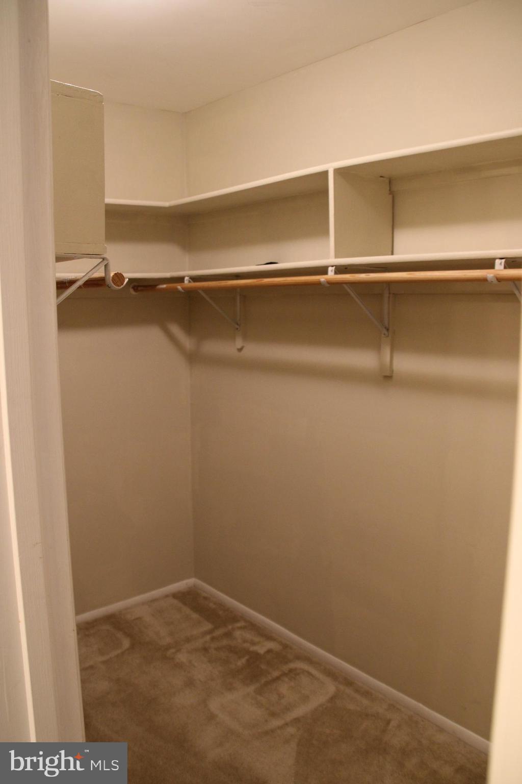 MALLARD COVE CONDOMINIUMS - Residential Lease