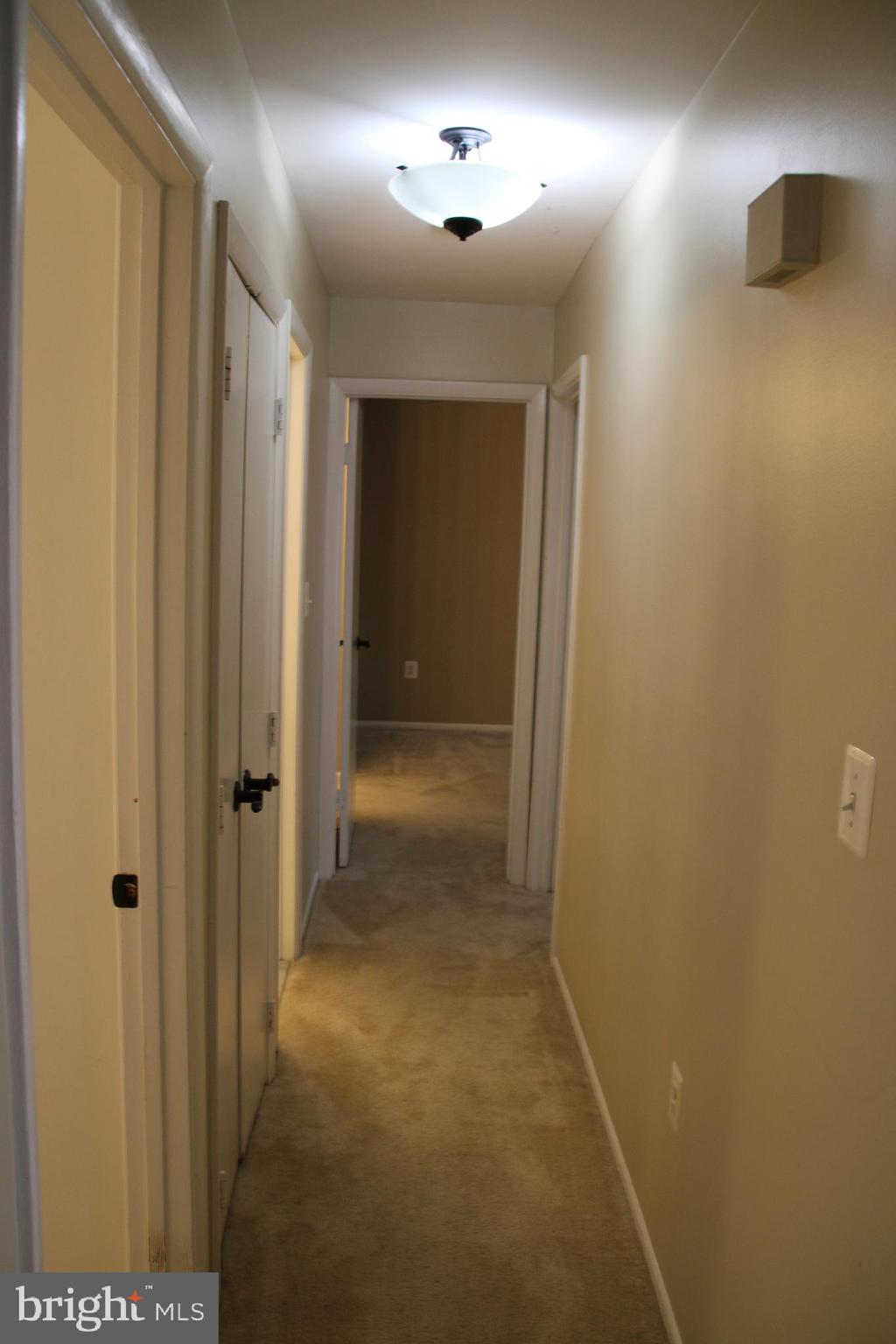 MALLARD COVE CONDOMINIUMS - Residential Lease