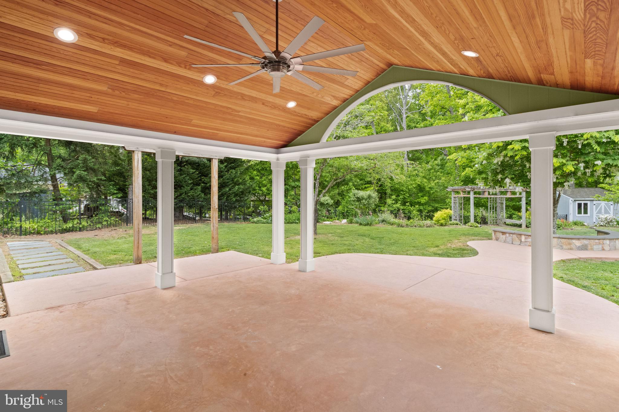 GAILA WOODS - Residential